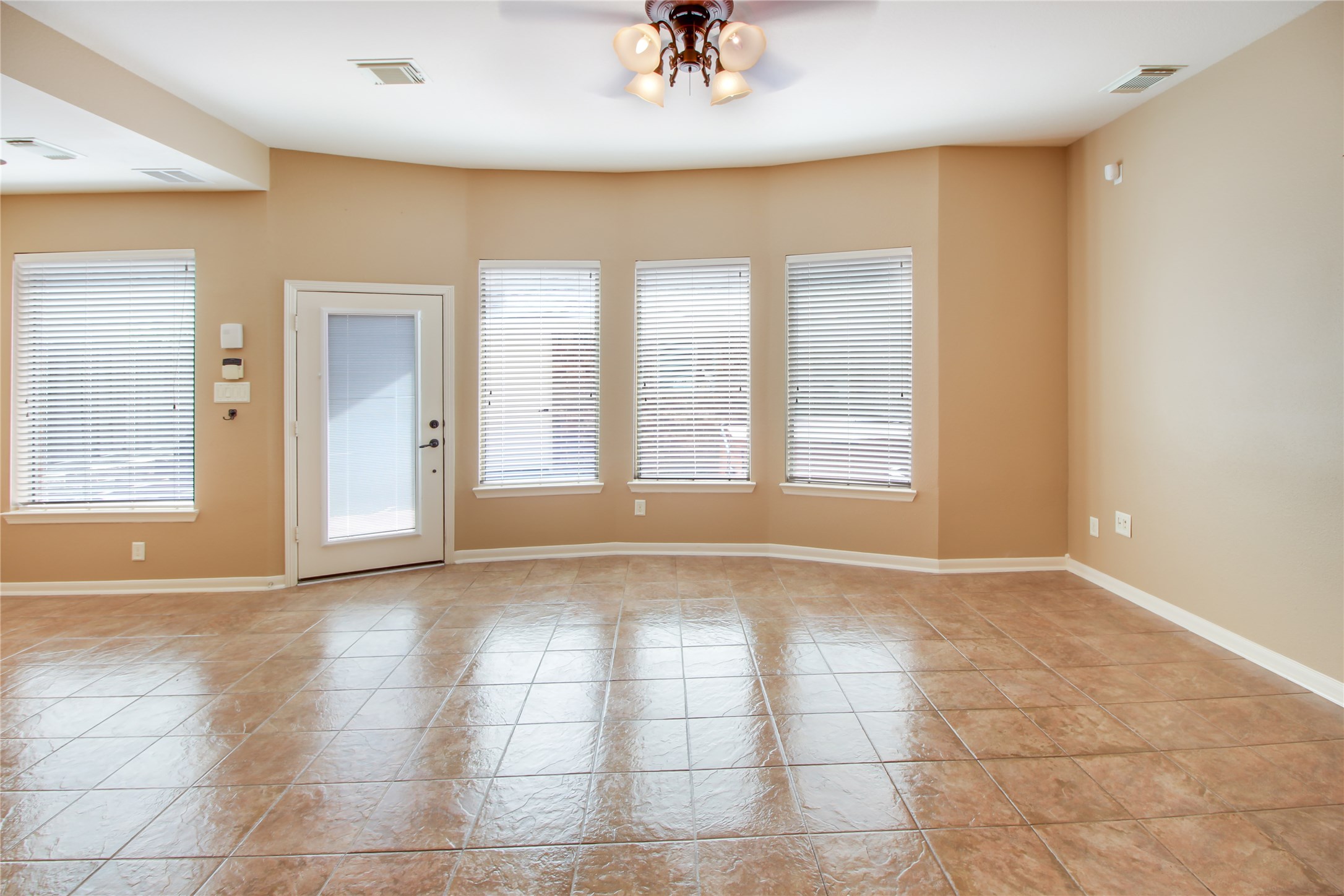 17722 Briar Arbor Property Photo 9