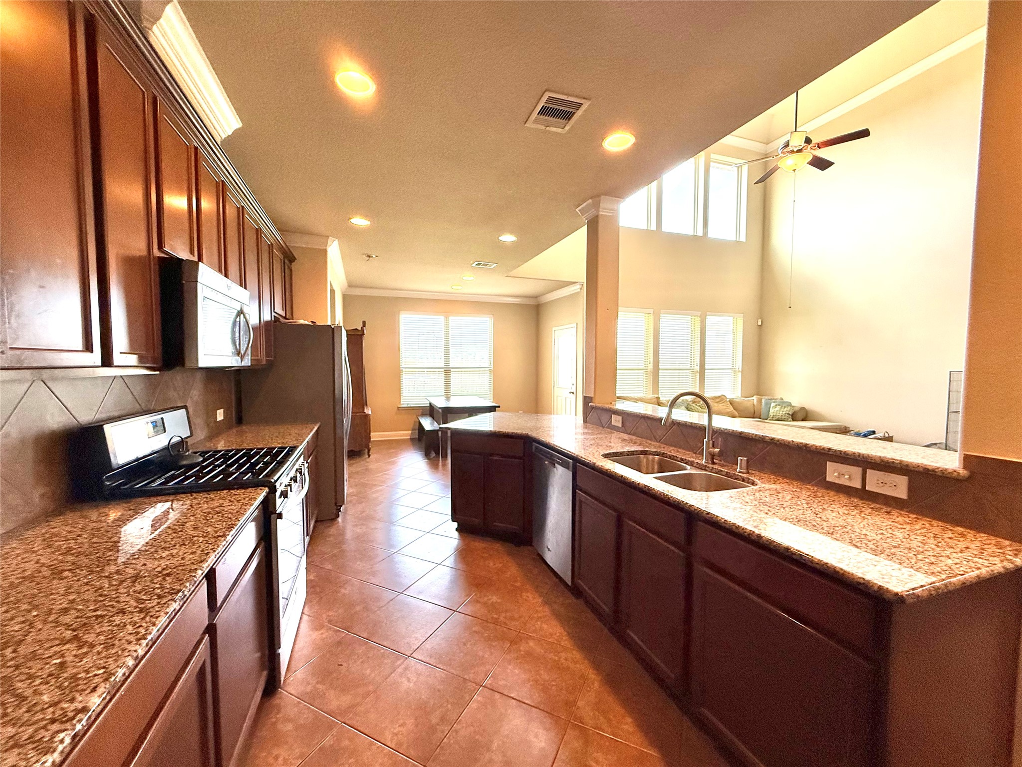 5939 Northcrest Village Way Property Photo 9