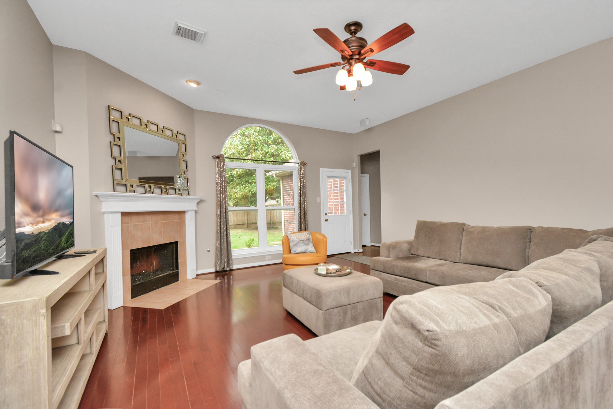 23939 River Place Drive Property Photo 7