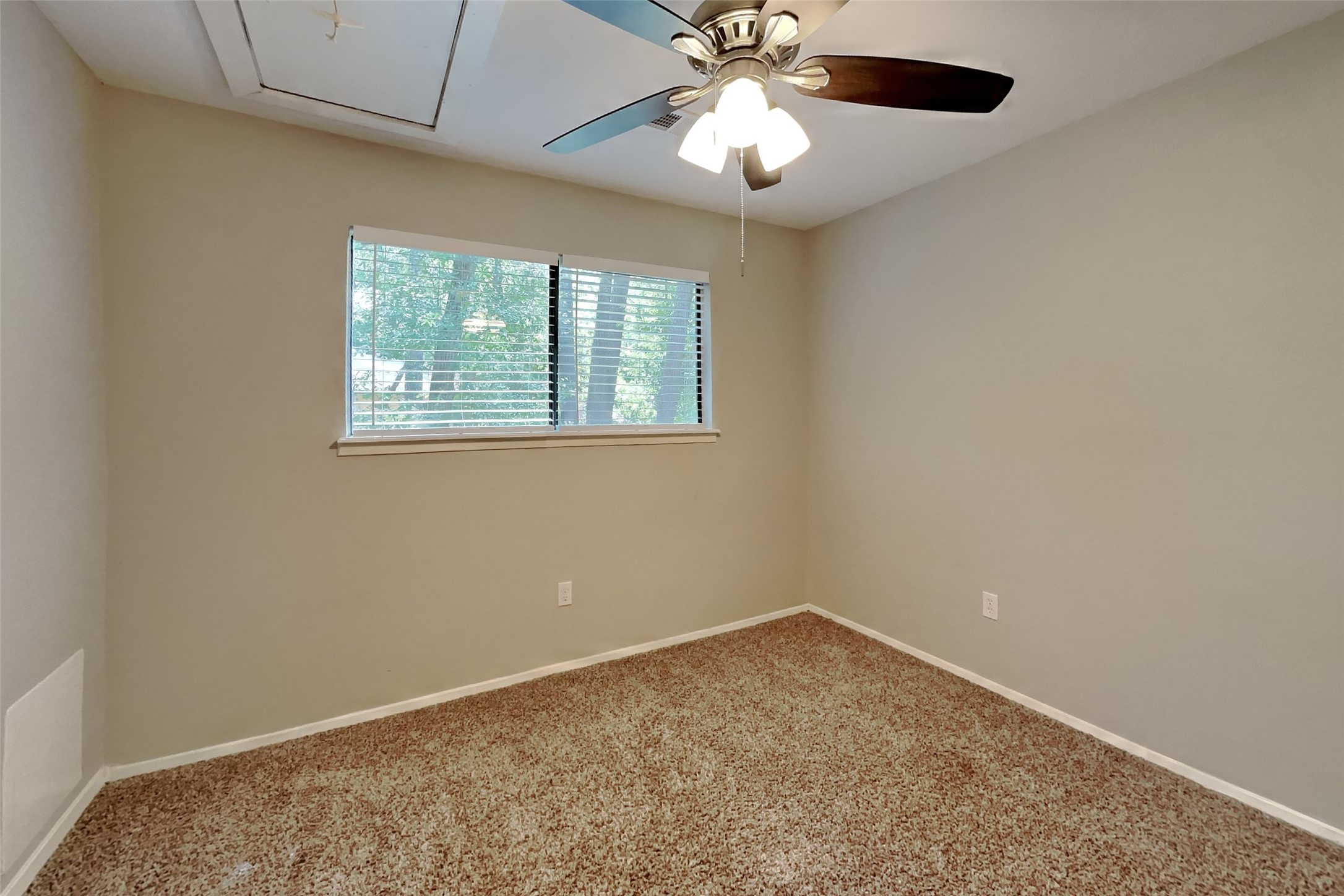 2 River Birch Lane Property Photo 12