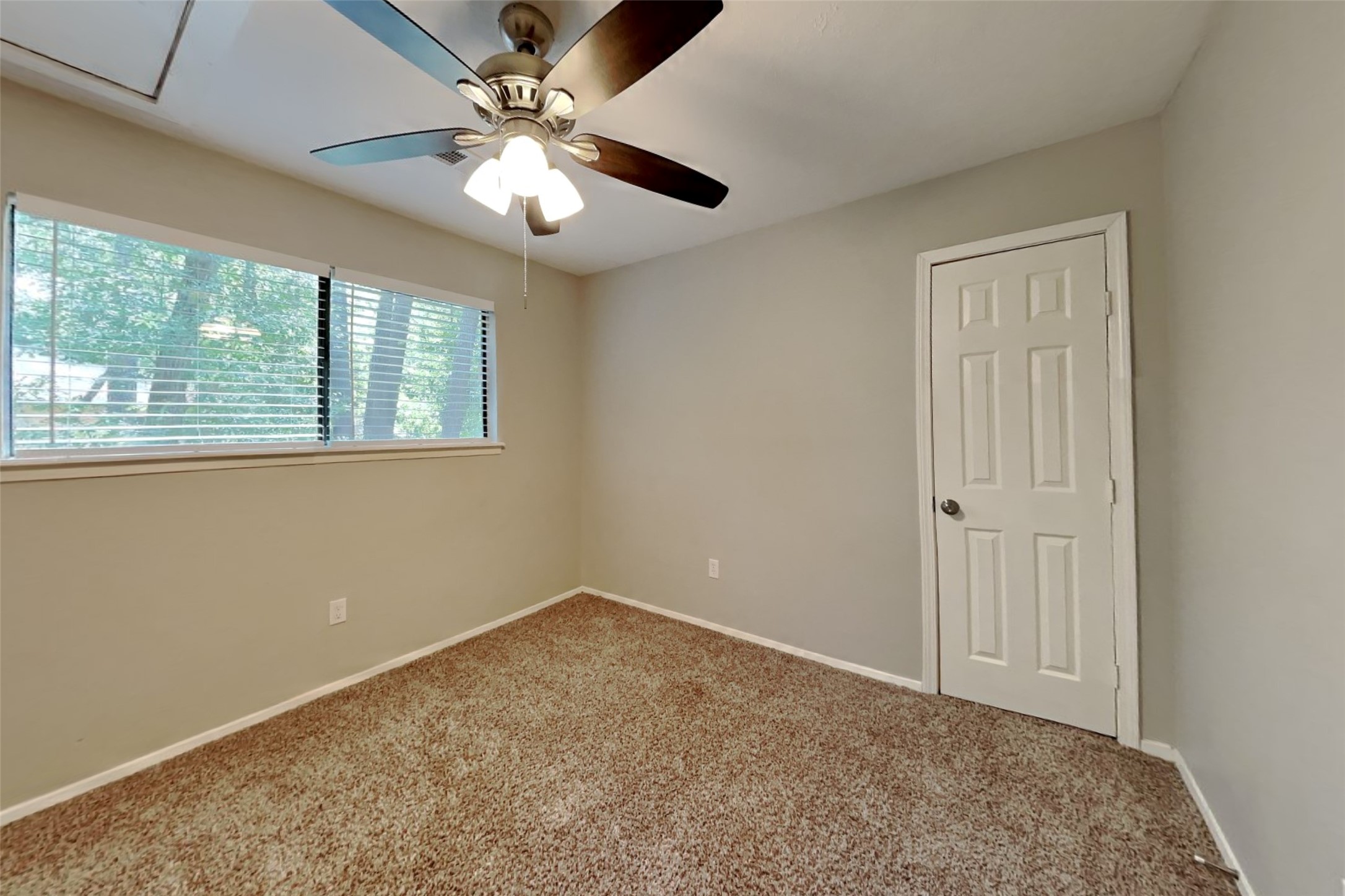 2 River Birch Lane Property Photo 13