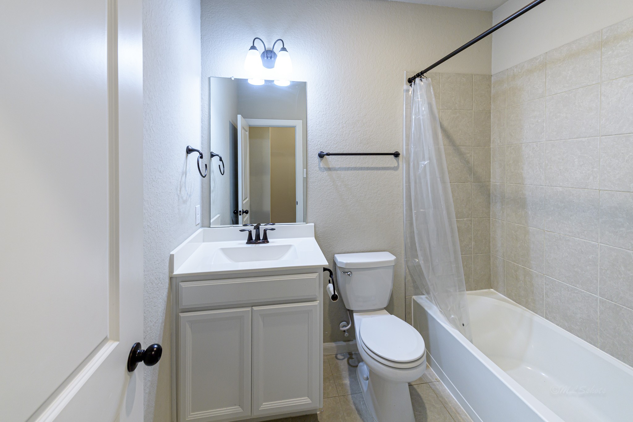 4943 Hitchings Court Property Photo 6