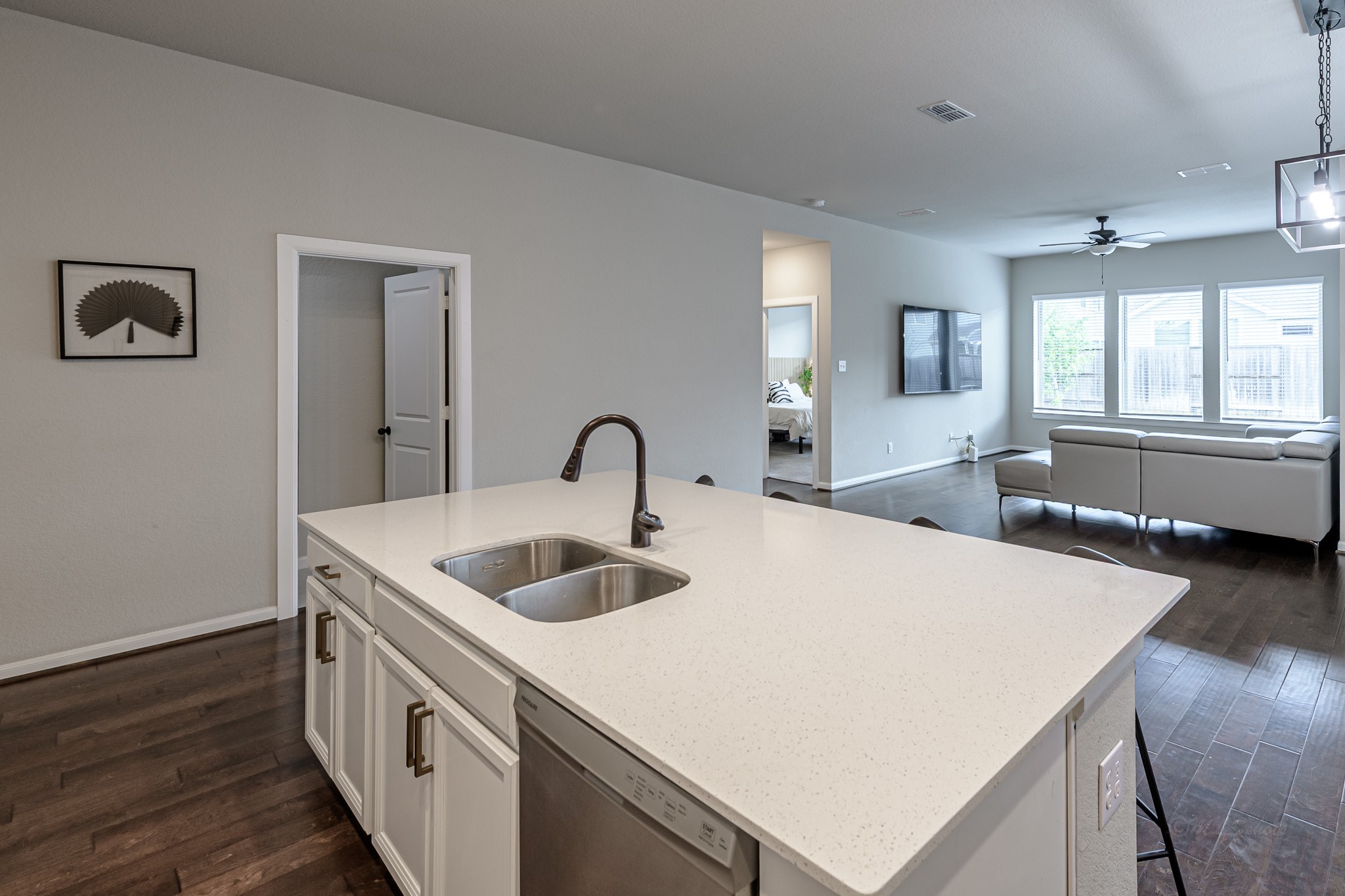 4943 Hitchings Court Property Photo 13