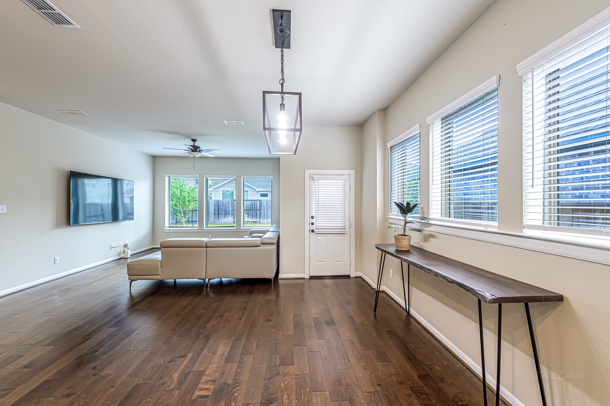 4943 Hitchings Court Property Photo 14