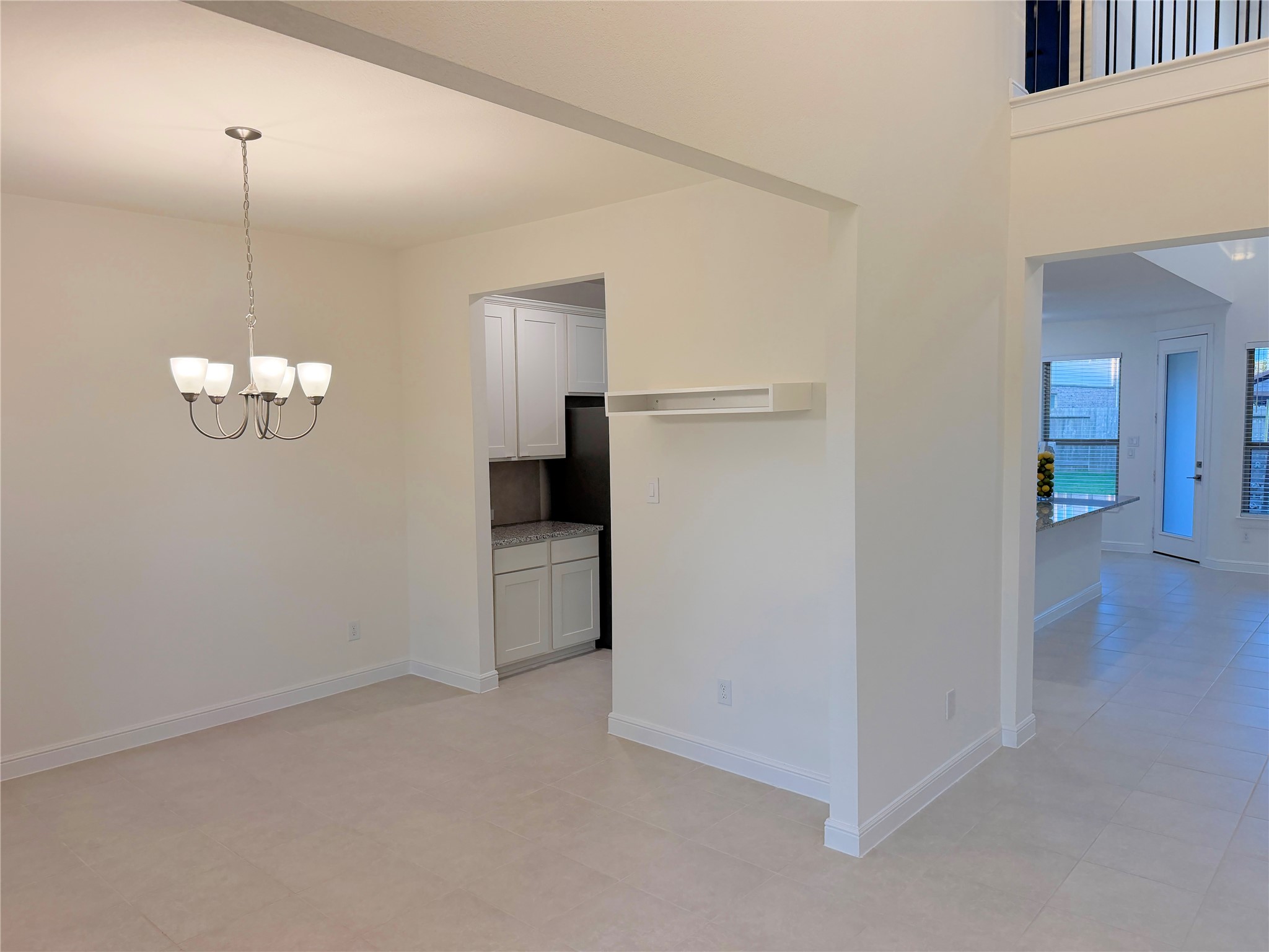 8611 Oakdale Bluff Court Property Photo 4