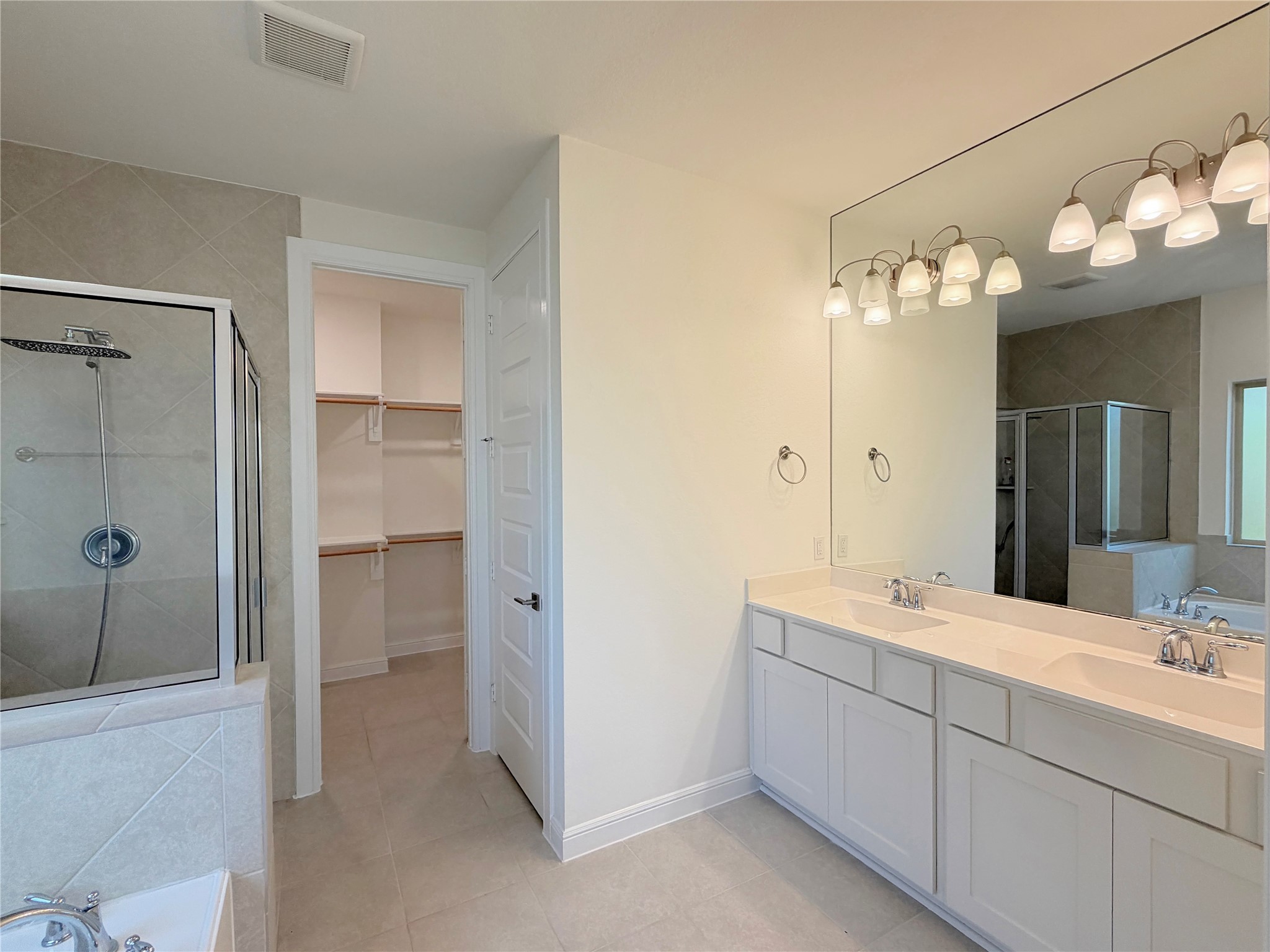 8611 Oakdale Bluff Court Property Photo 16