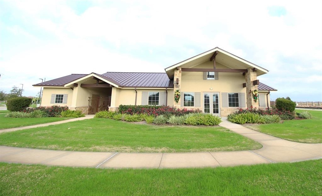 8611 Oakdale Bluff Court Property Photo 22
