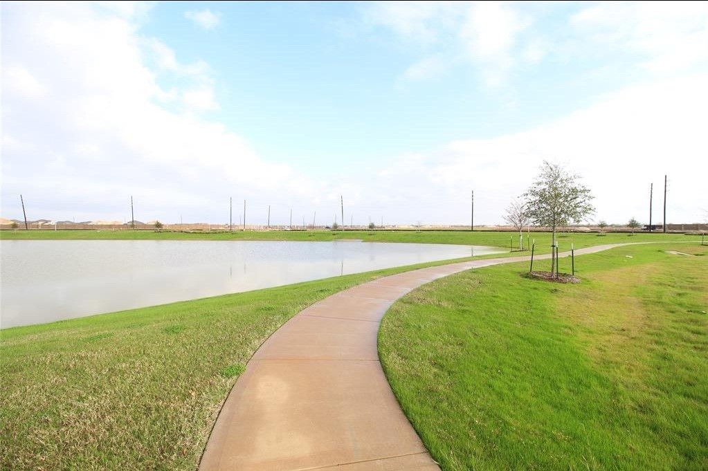 8611 Oakdale Bluff Court Property Photo 25