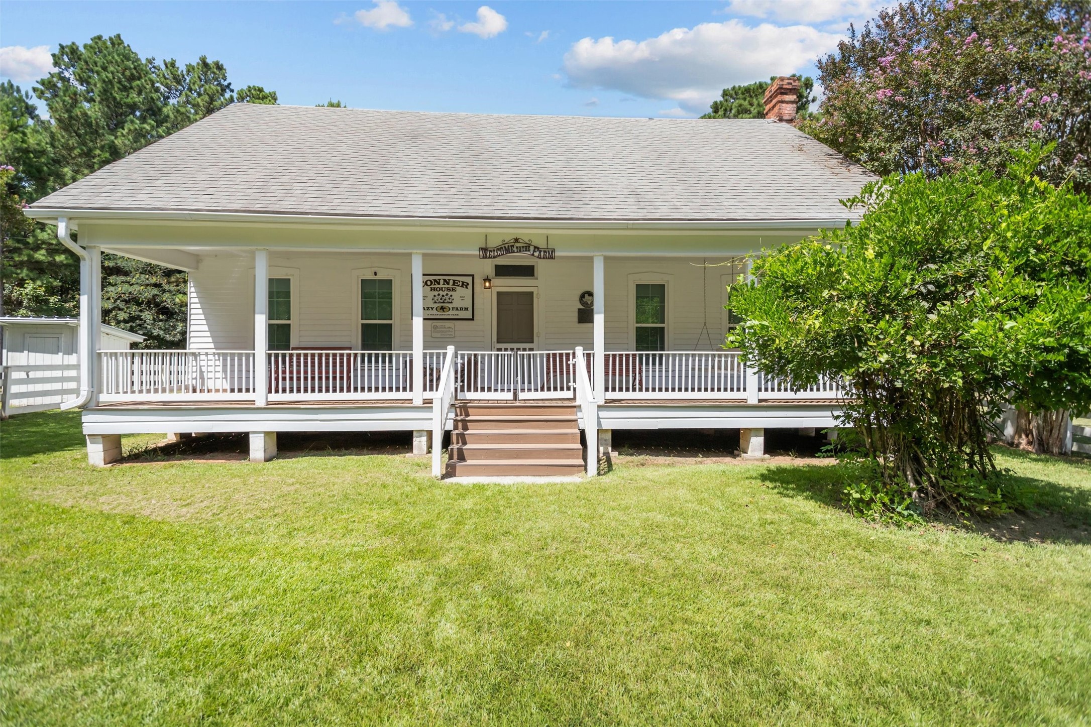 609 County Road 1175 Property Photo 1