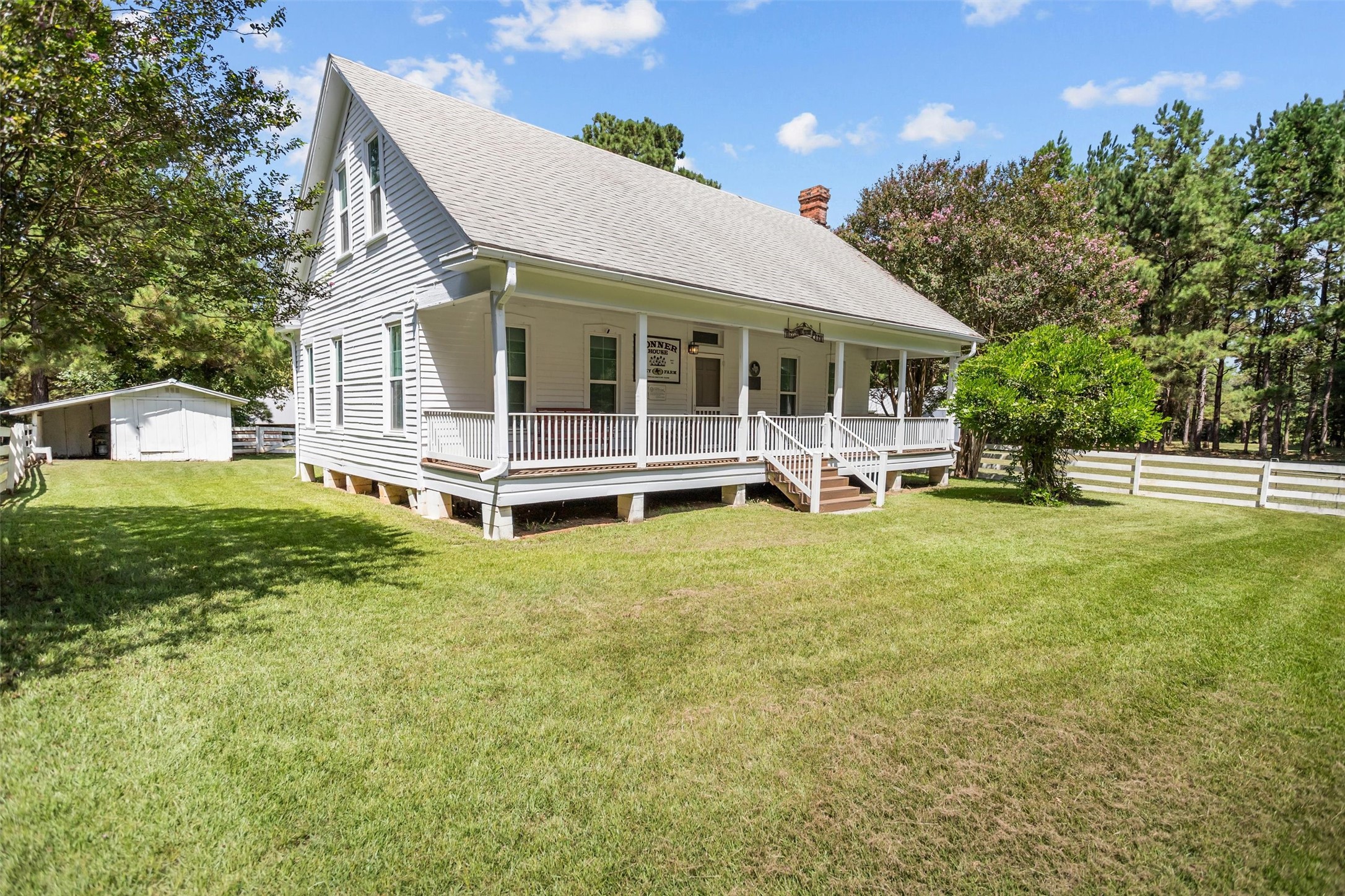 609 County Road 1175 Property Photo 4