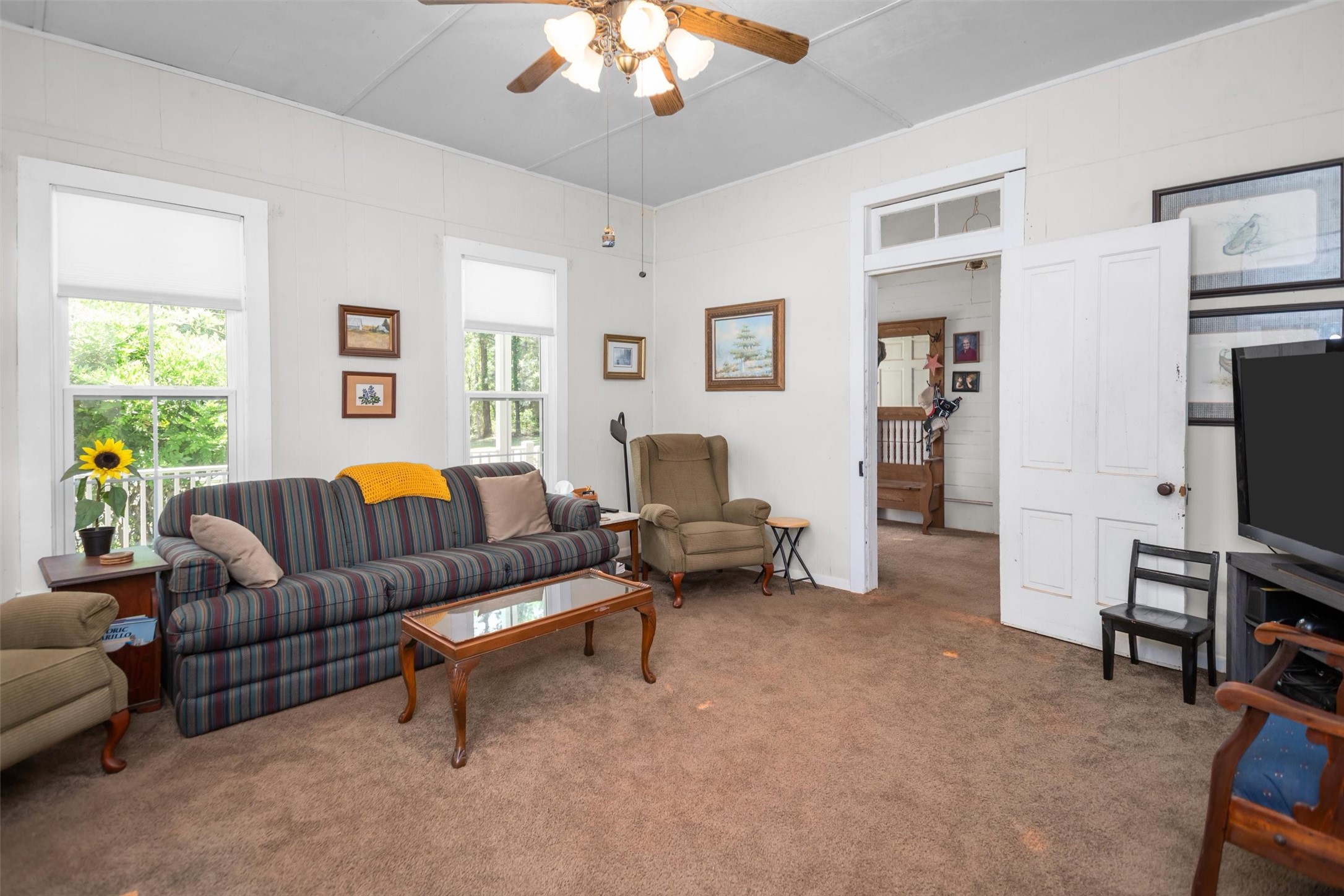 609 County Road 1175 Property Photo 10