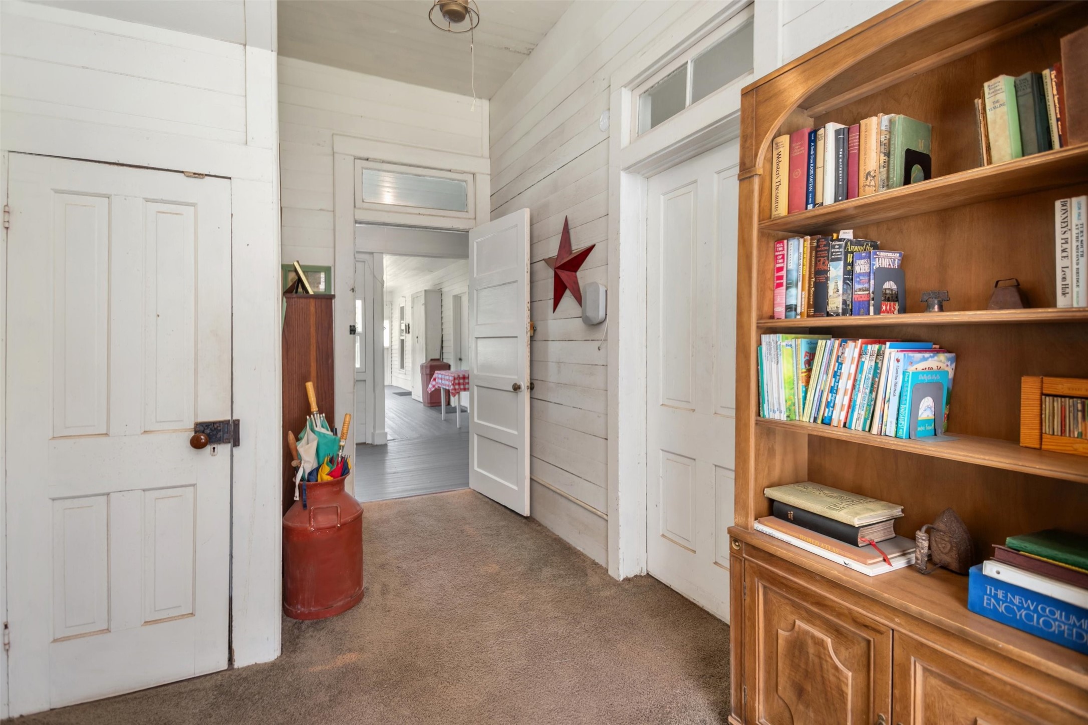 609 County Road 1175 Property Photo 18