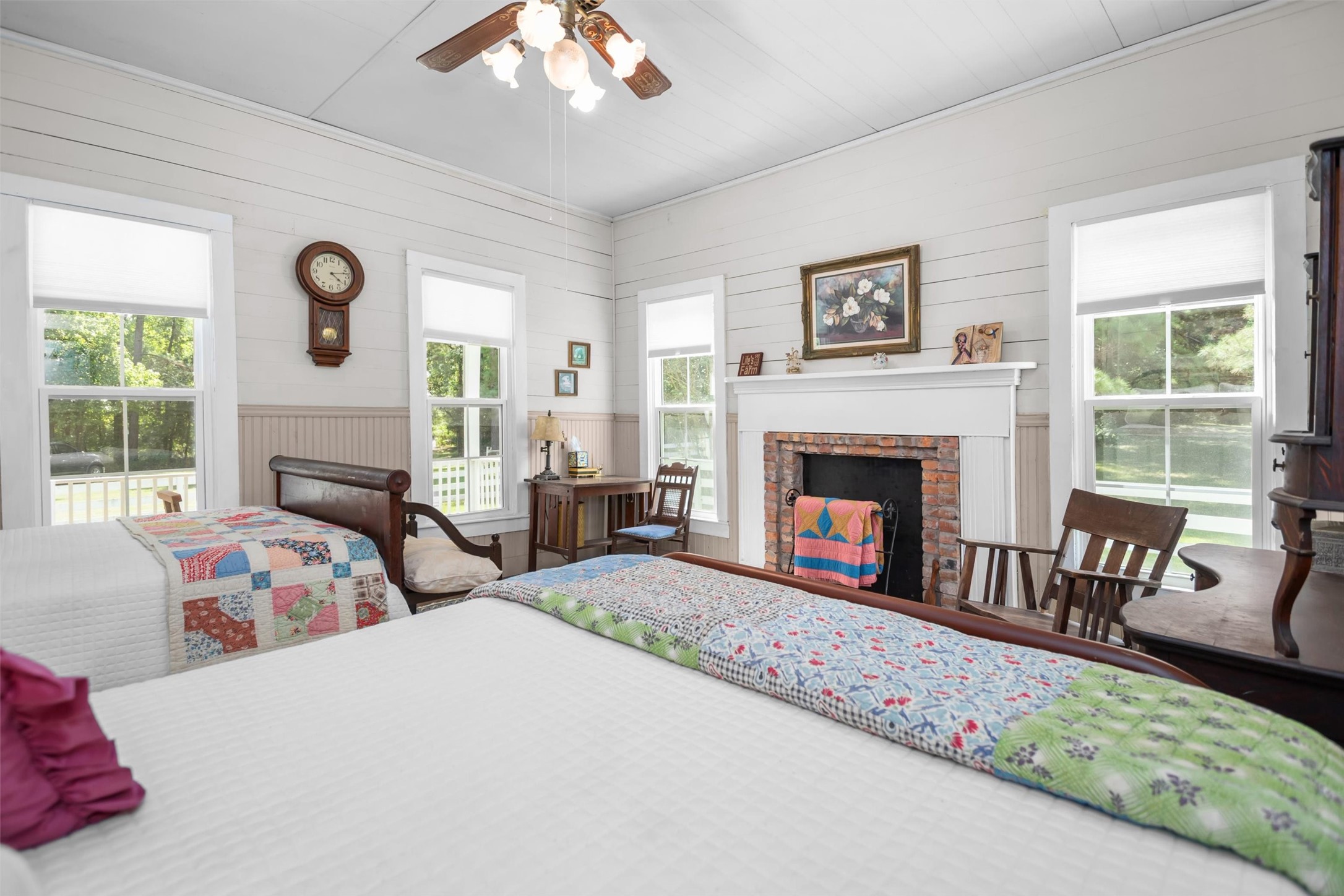 609 County Road 1175 Property Photo 20
