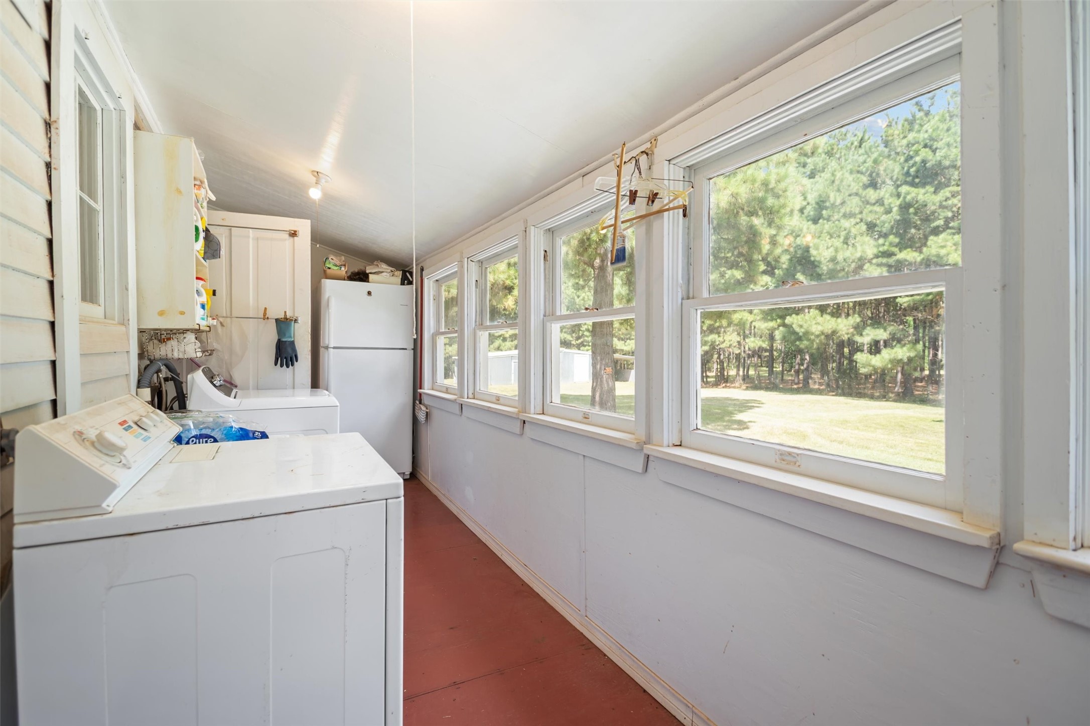 609 County Road 1175 Property Photo 25