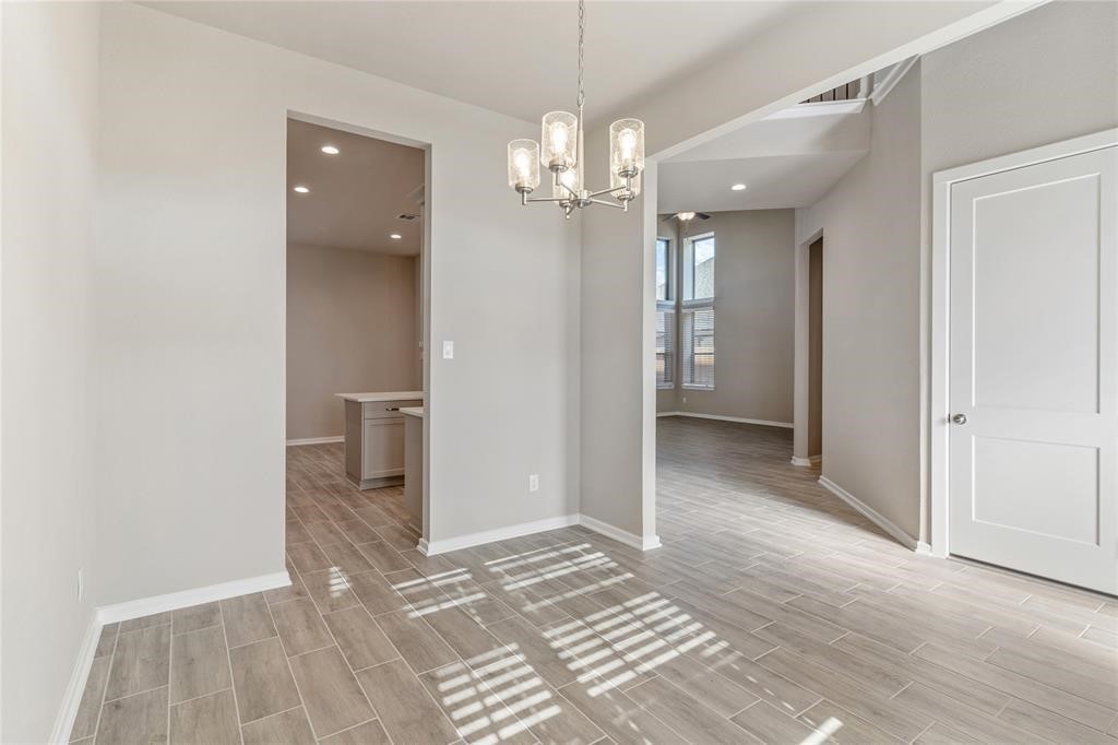 4207 Maple Glen Drive Property Photo 6