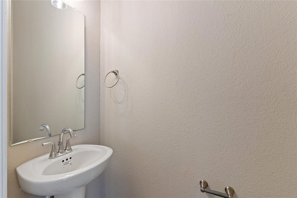 4207 Maple Glen Drive Property Photo 29