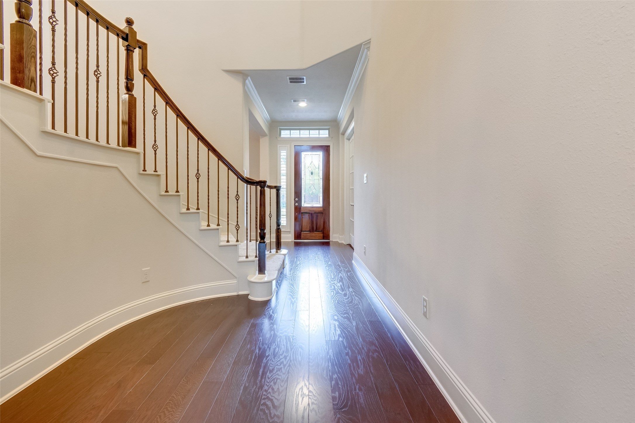 10307 Latta Creek Drive Property Photo 4