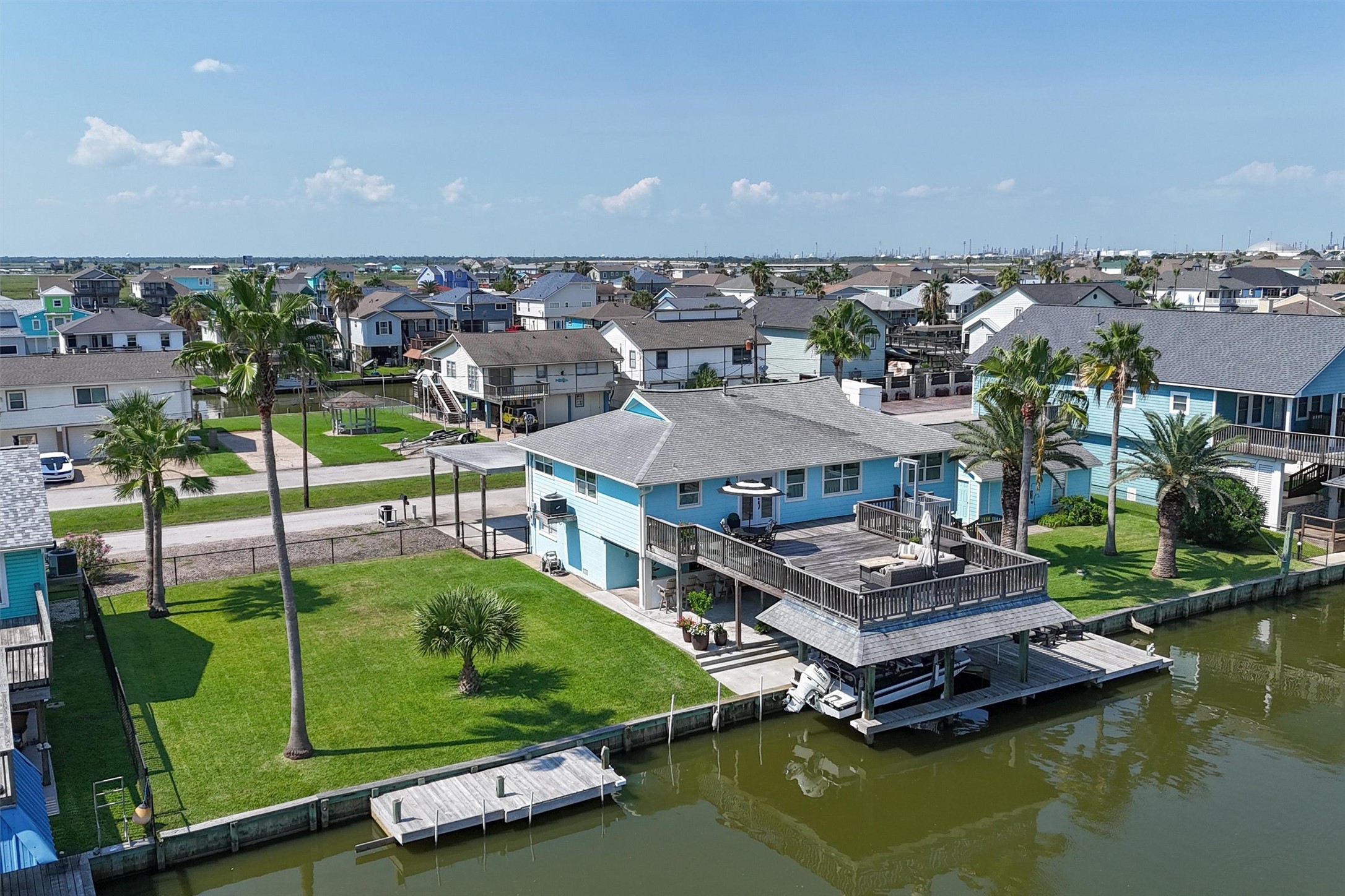 276 Barracuda Street Property Photo 45