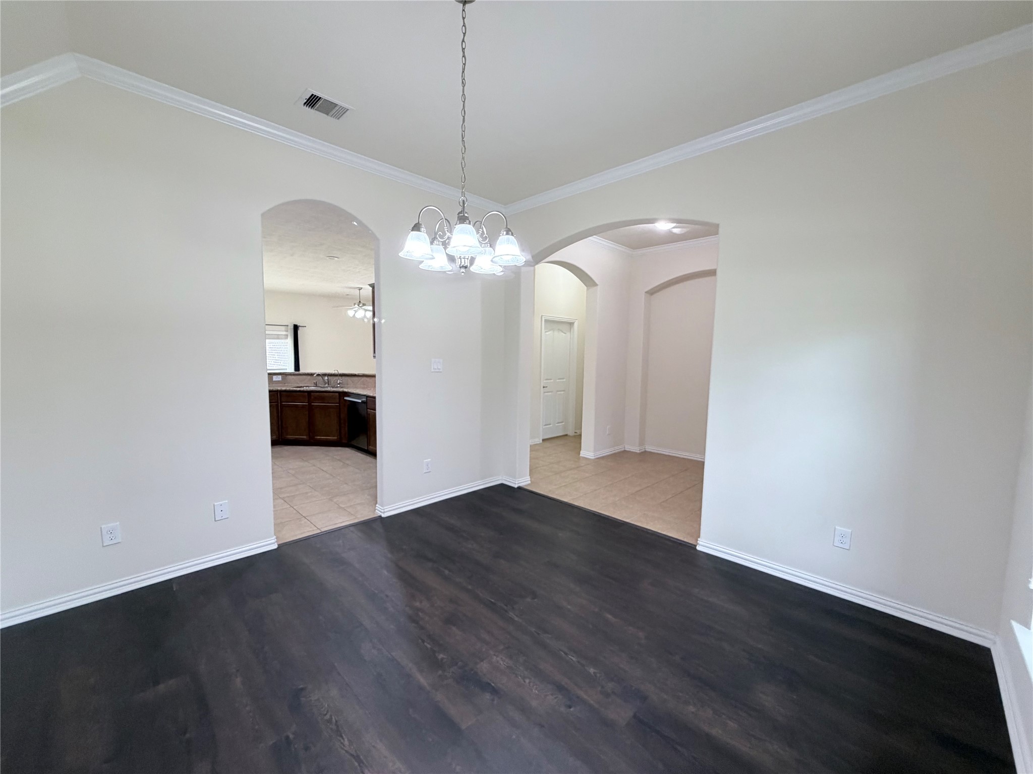 18115 Serene Shore Drive Property Photo 4