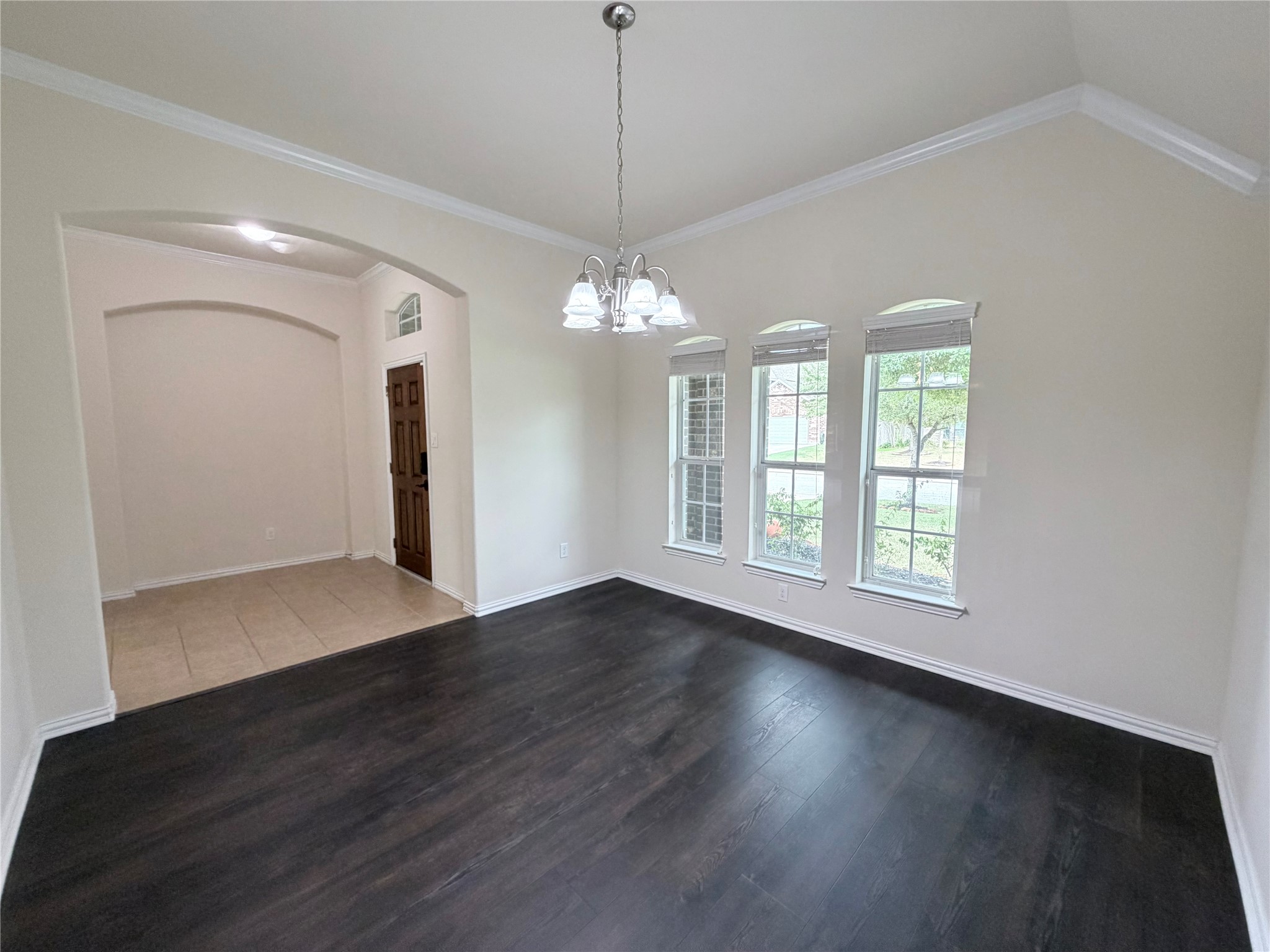 18115 Serene Shore Drive Property Photo 5