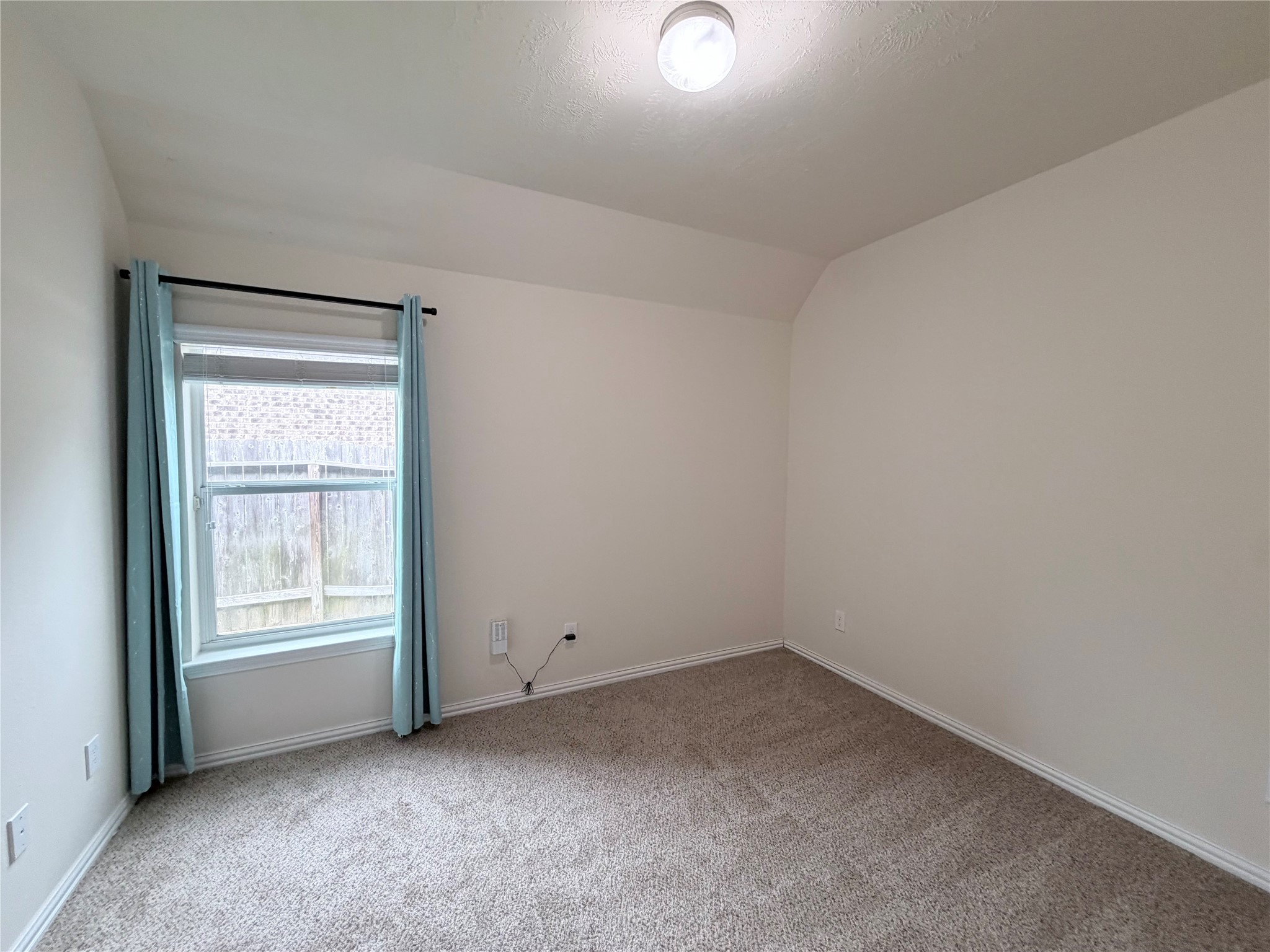 18115 Serene Shore Drive Property Photo 12