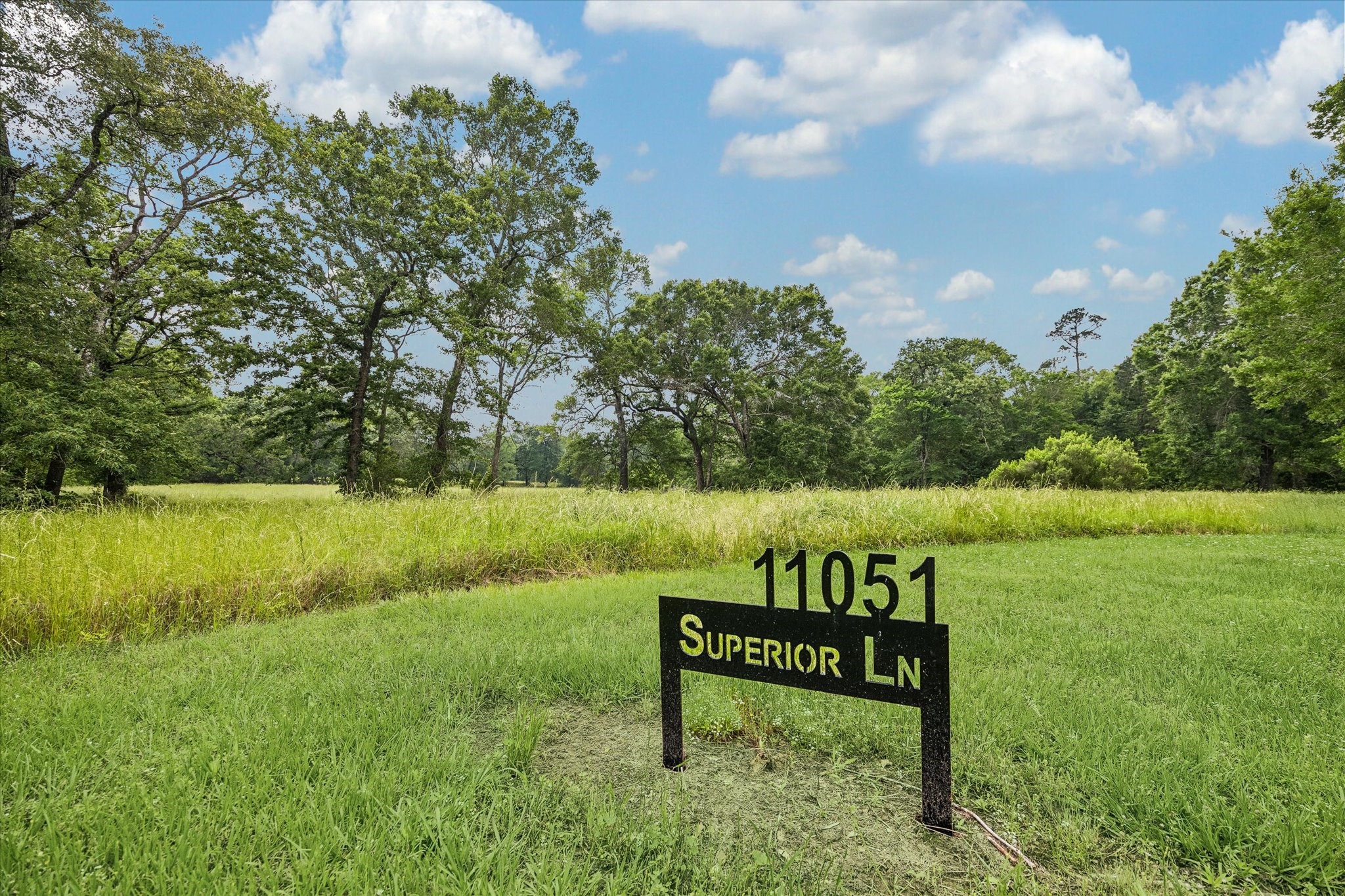 11051 Superior Lane Property Photo 2