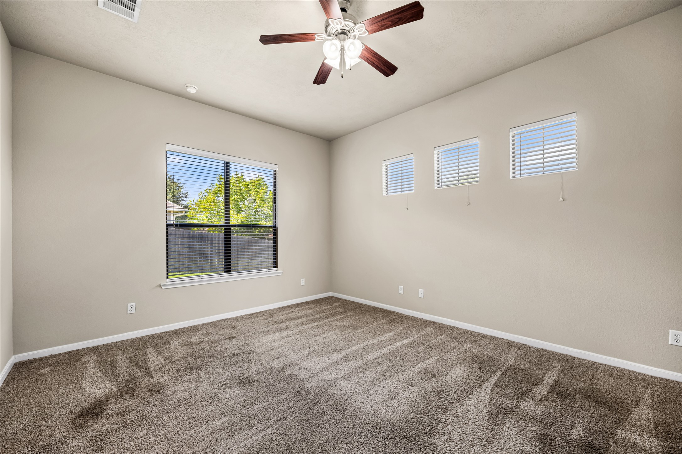 800 Cobble Gate Property Photo 15