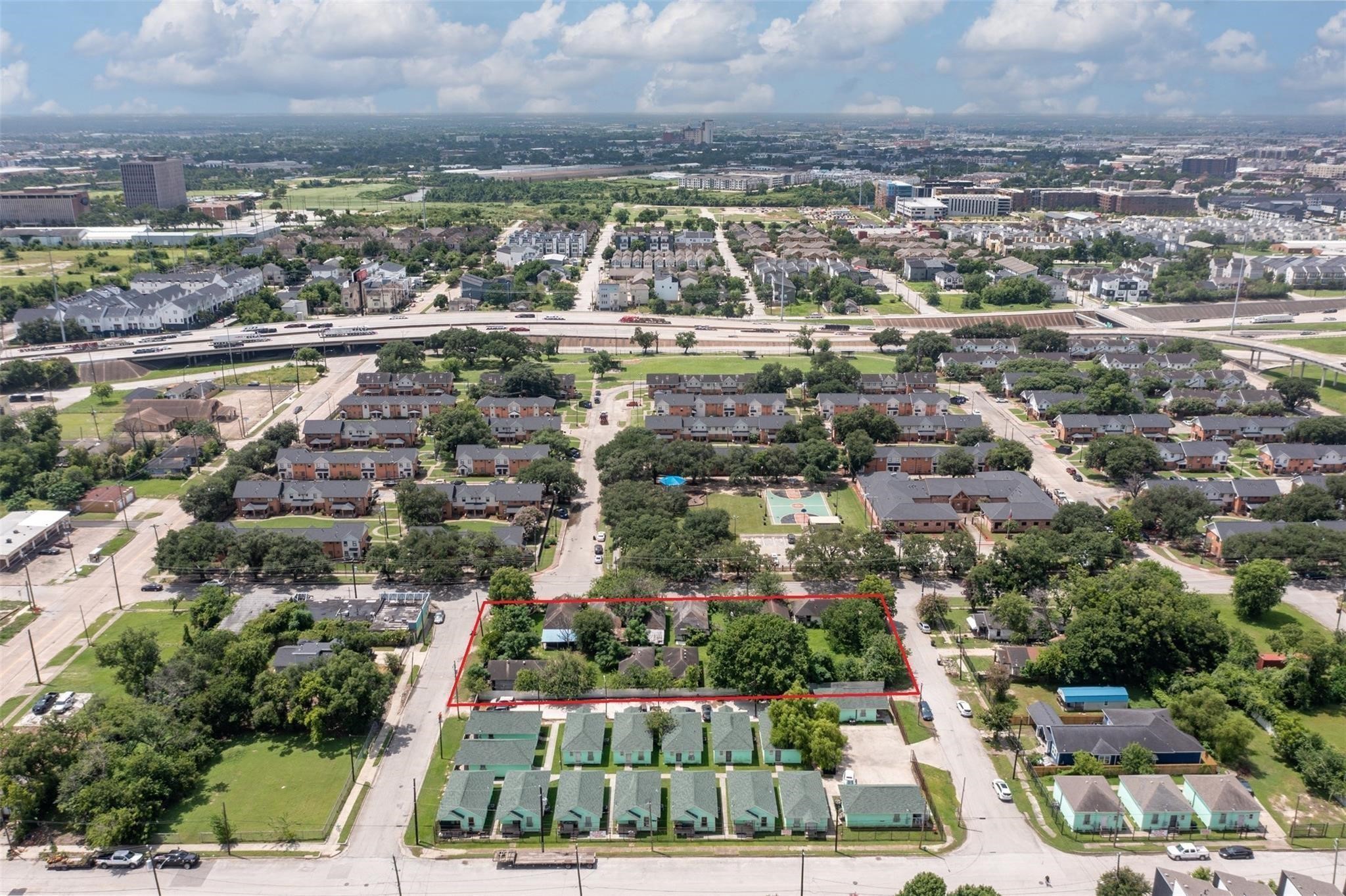 1202 Bayou Street Property Photo 4