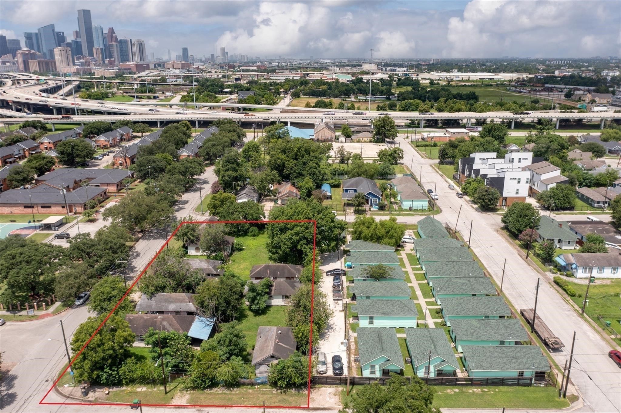 1202 Bayou Street Property Photo 12