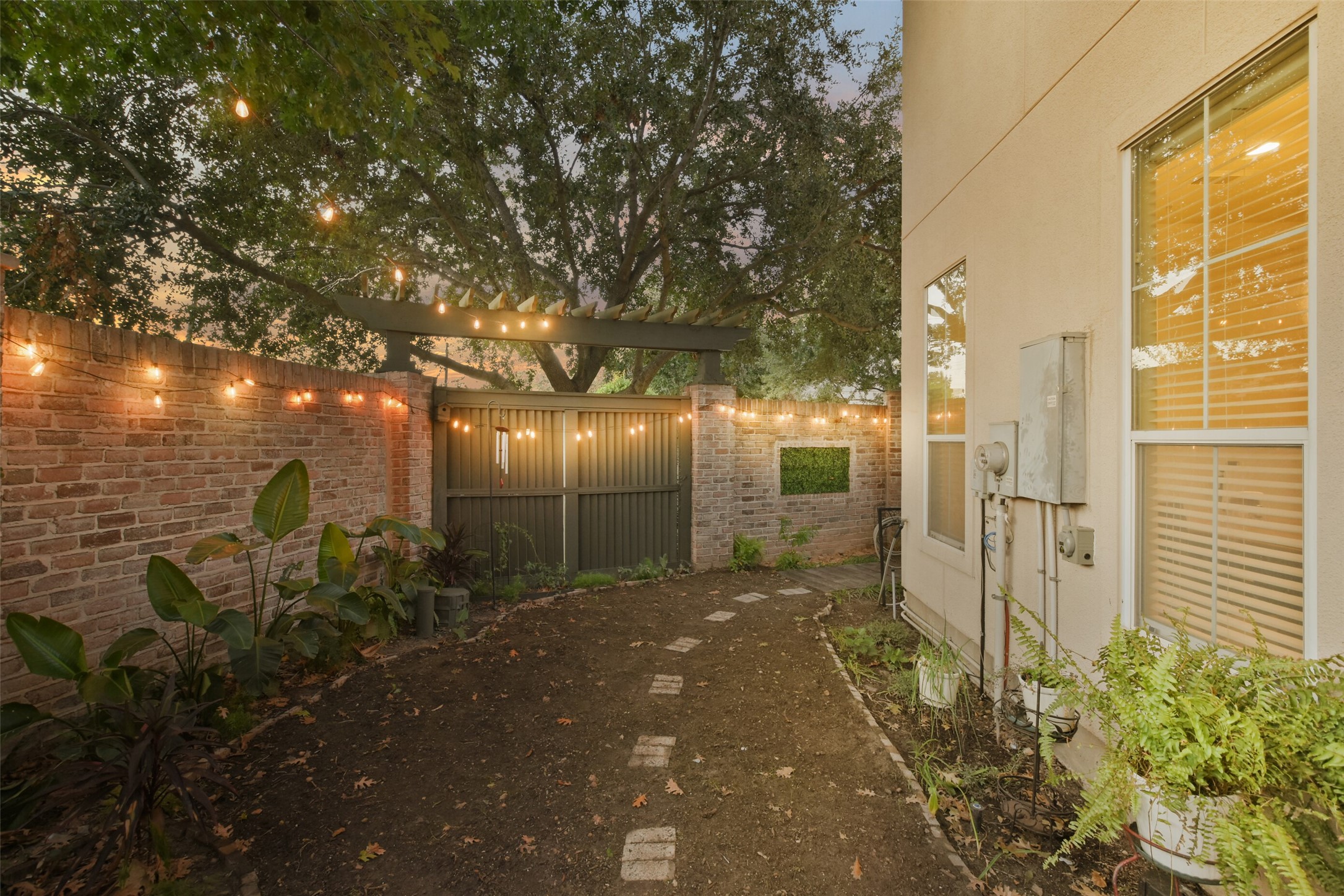 9622 Pemberton Trace Property Photo 31