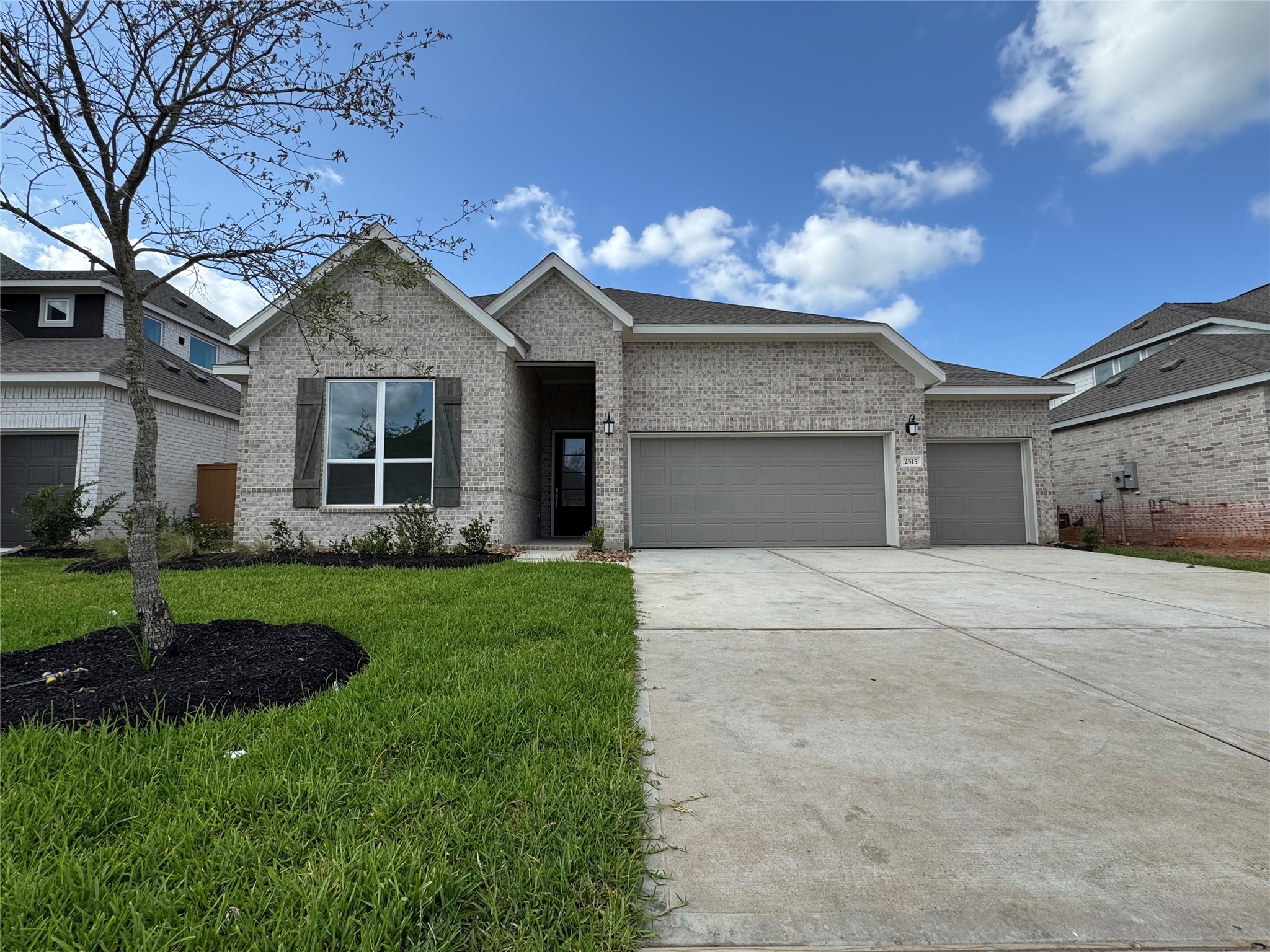 2515 Precious Coral Drive Property Photo 1
