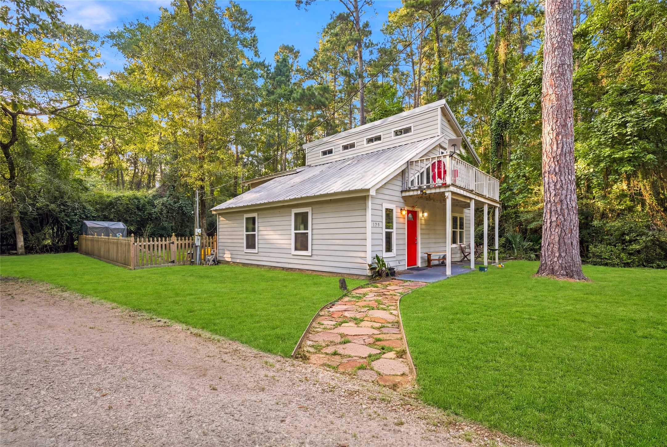 175 Pine Arbor Property Photo 7