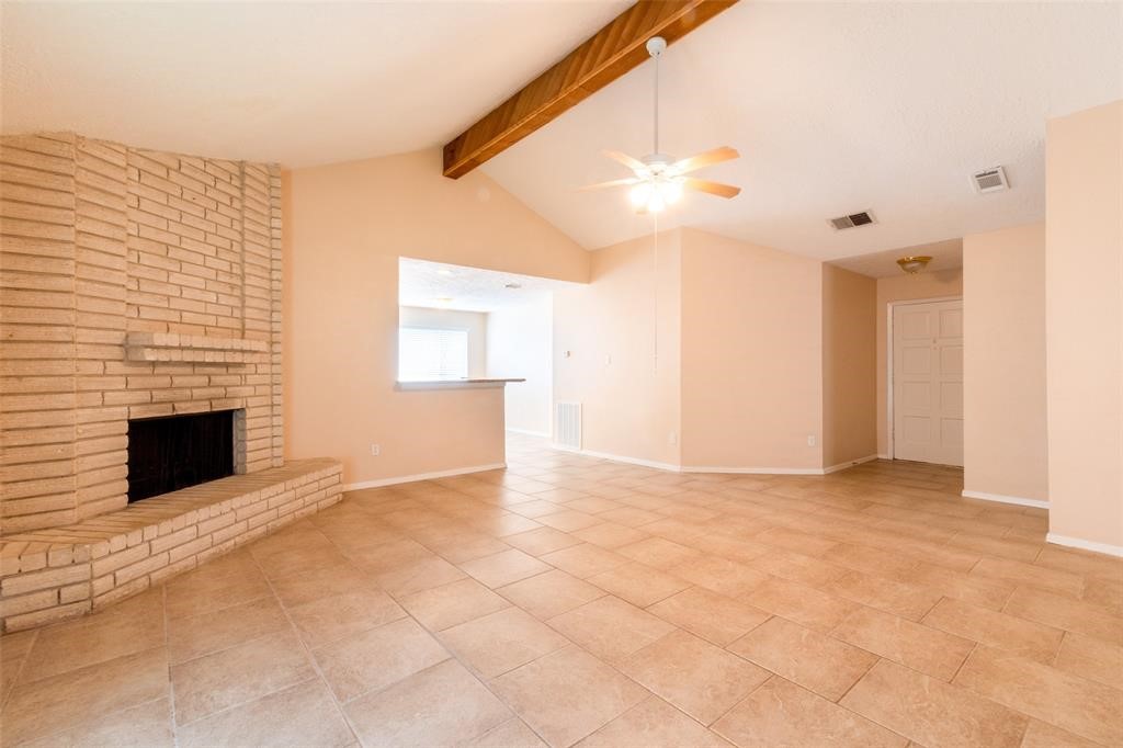 2527 Colonial Ridge Drive Property Photo 6