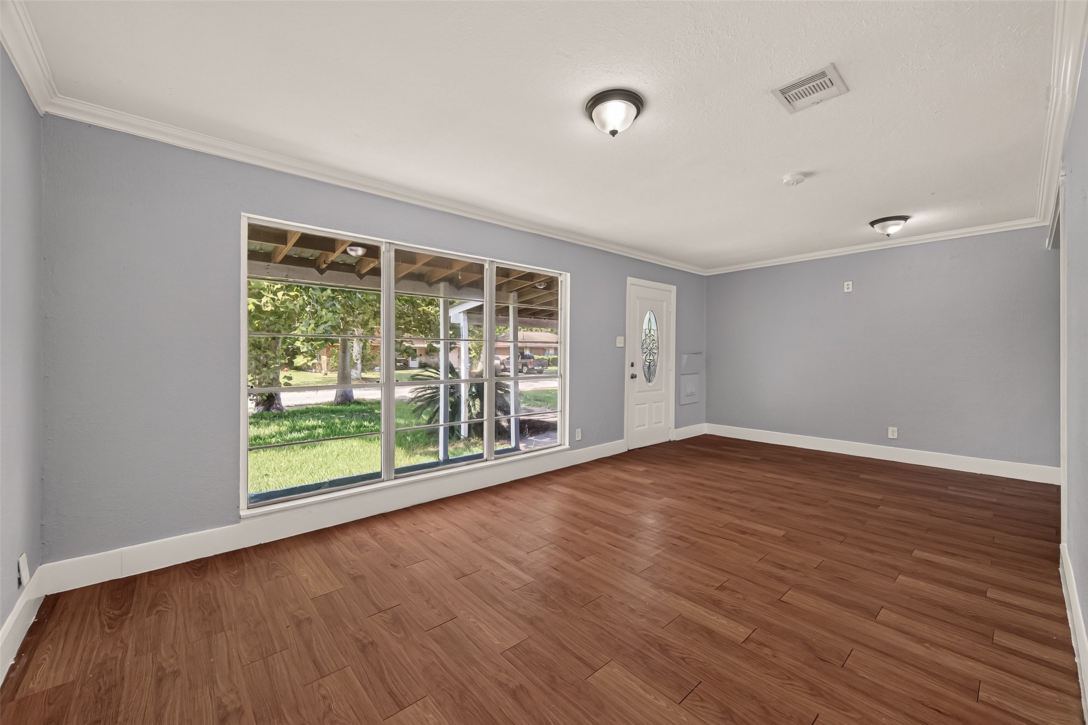 10601 Ambursen Street Property Photo 11