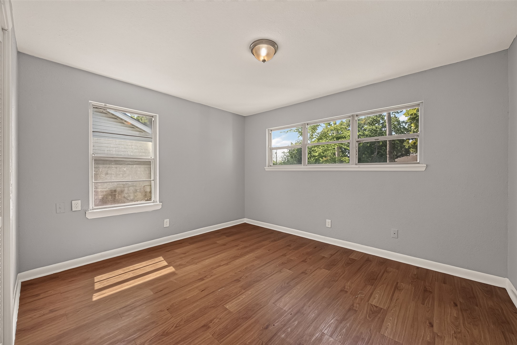 10601 Ambursen Street Property Photo 23