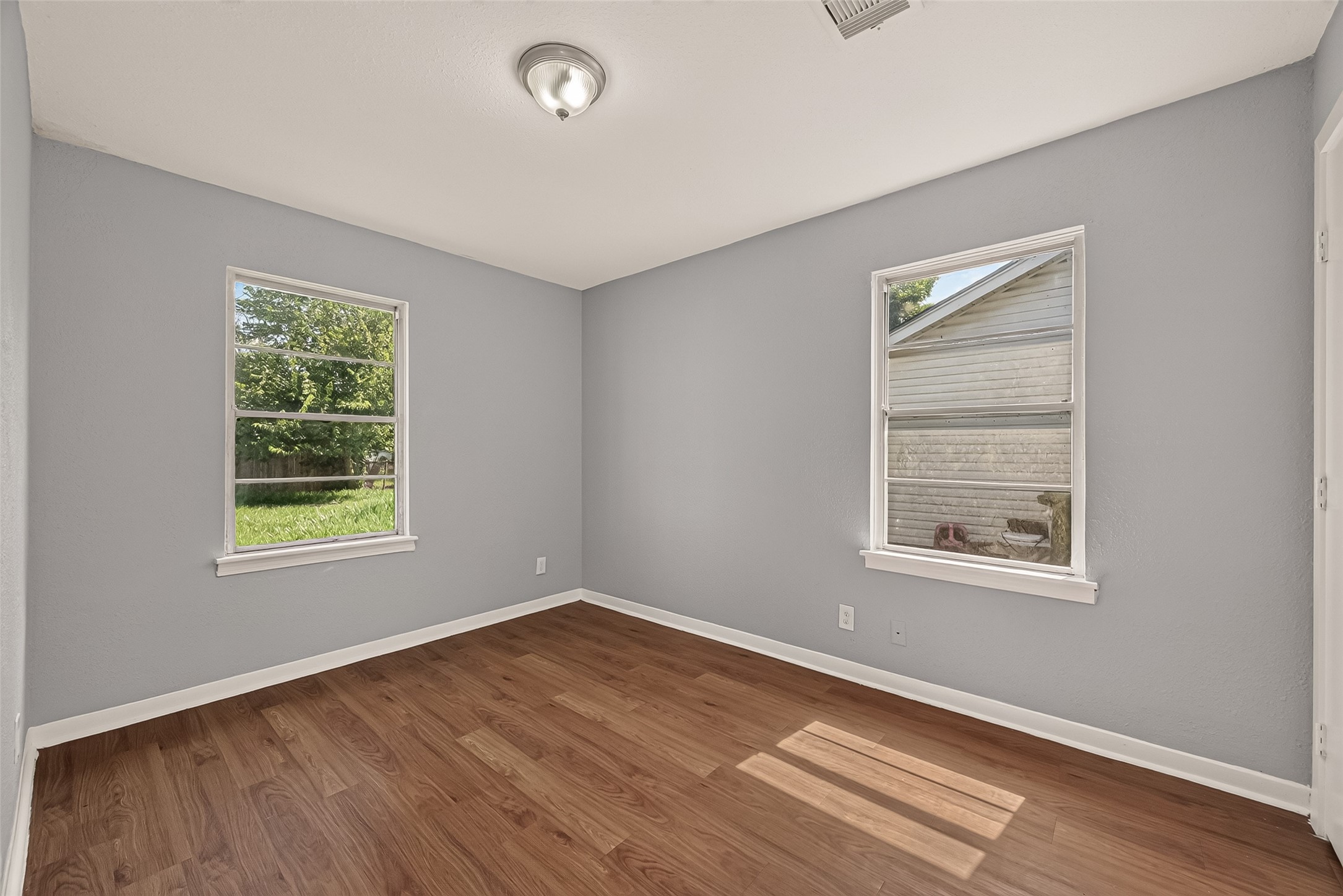 10601 Ambursen Street Property Photo 26