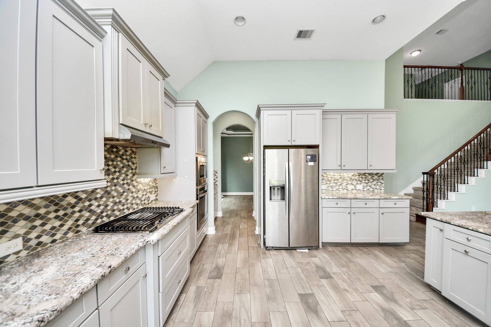 20211 Cascading Falls Boulevard Property Photo 16