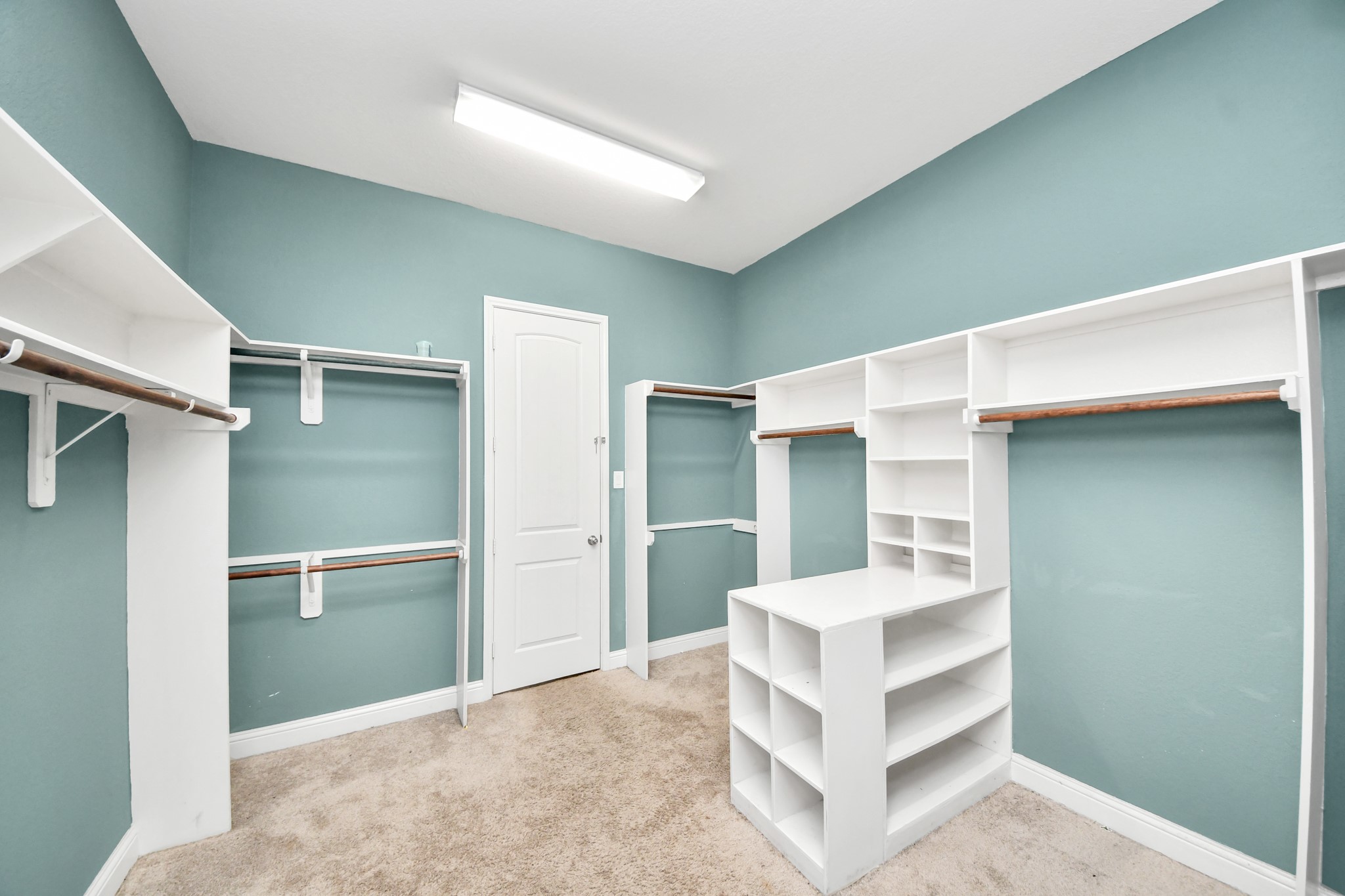20211 Cascading Falls Boulevard Property Photo 19
