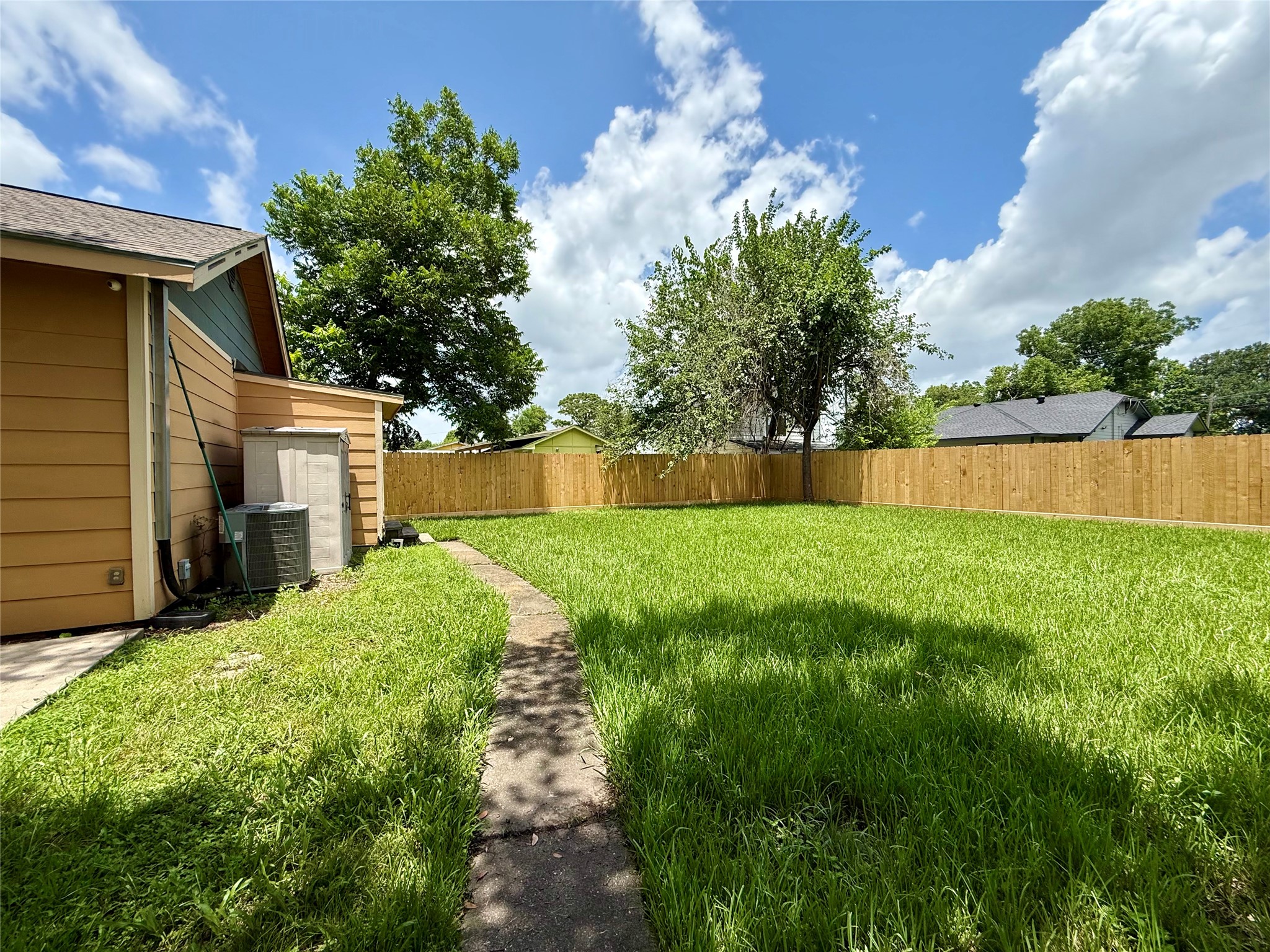 1105 Melbourne Street Property Photo 12