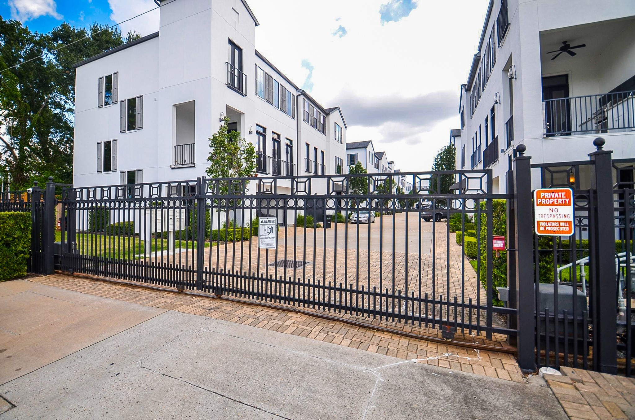 11027 Jardin Des Circle Property Photo 2
