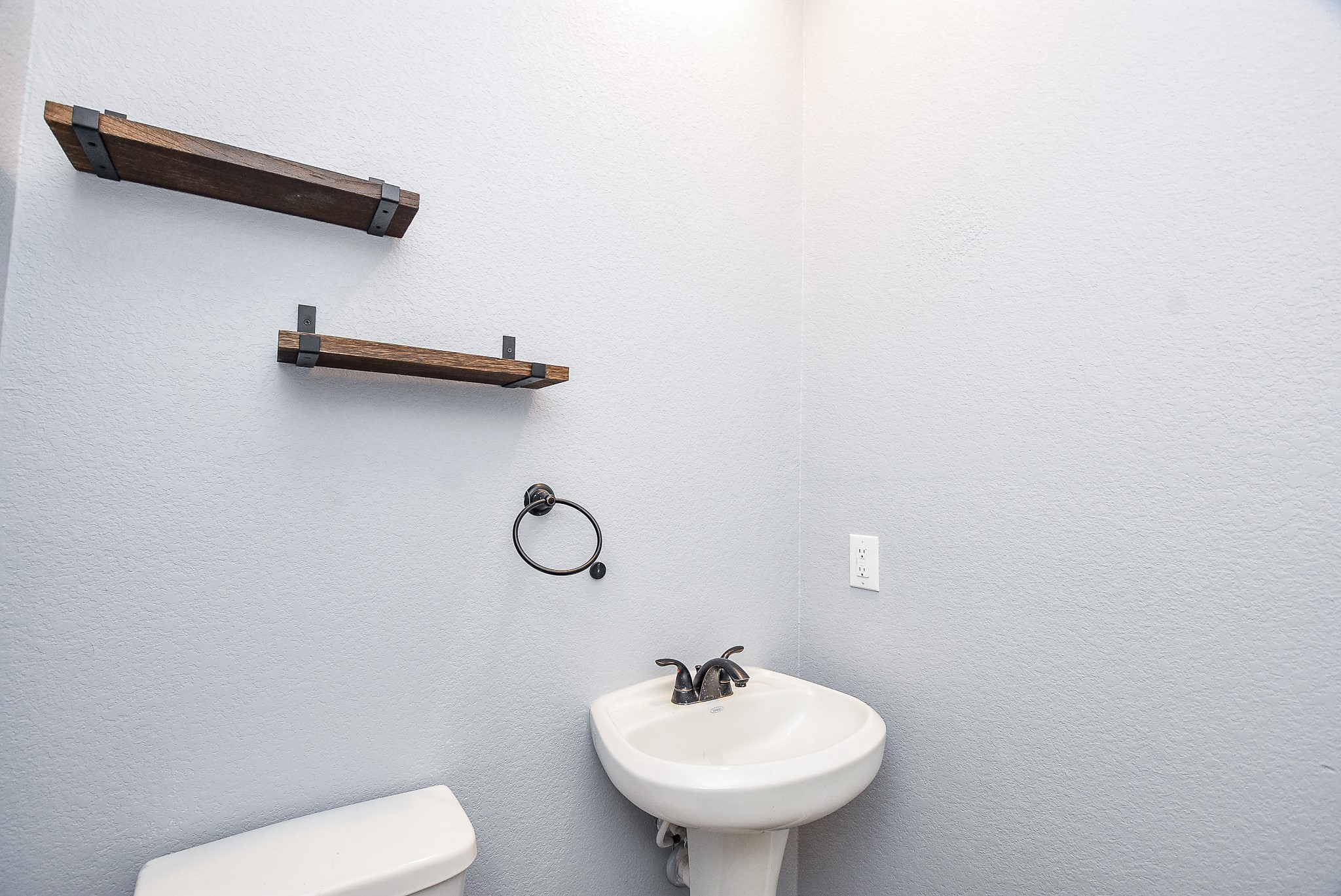 14509 Sugar Pines Drive Property Photo 6