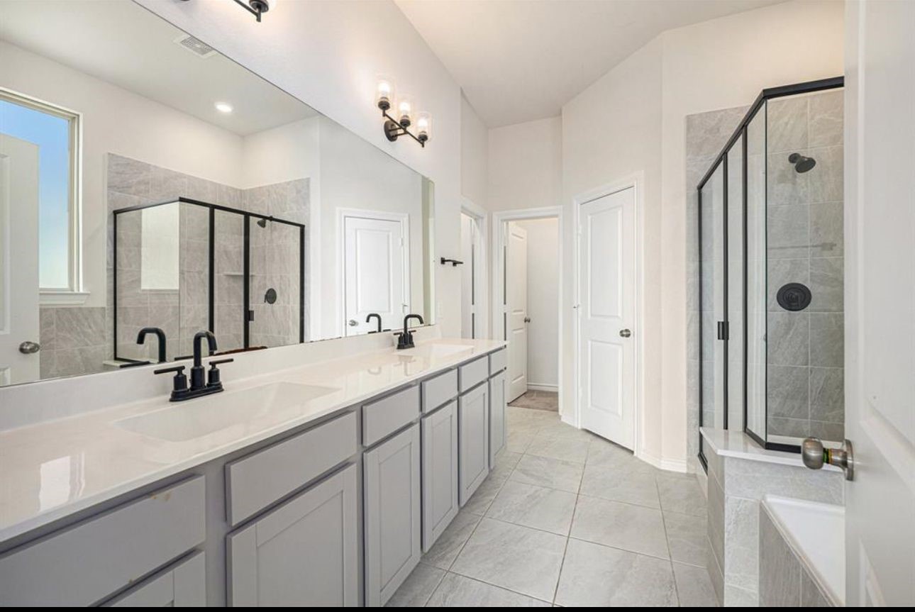 7315 Buckthorn Hollow Trail Property Photo 4