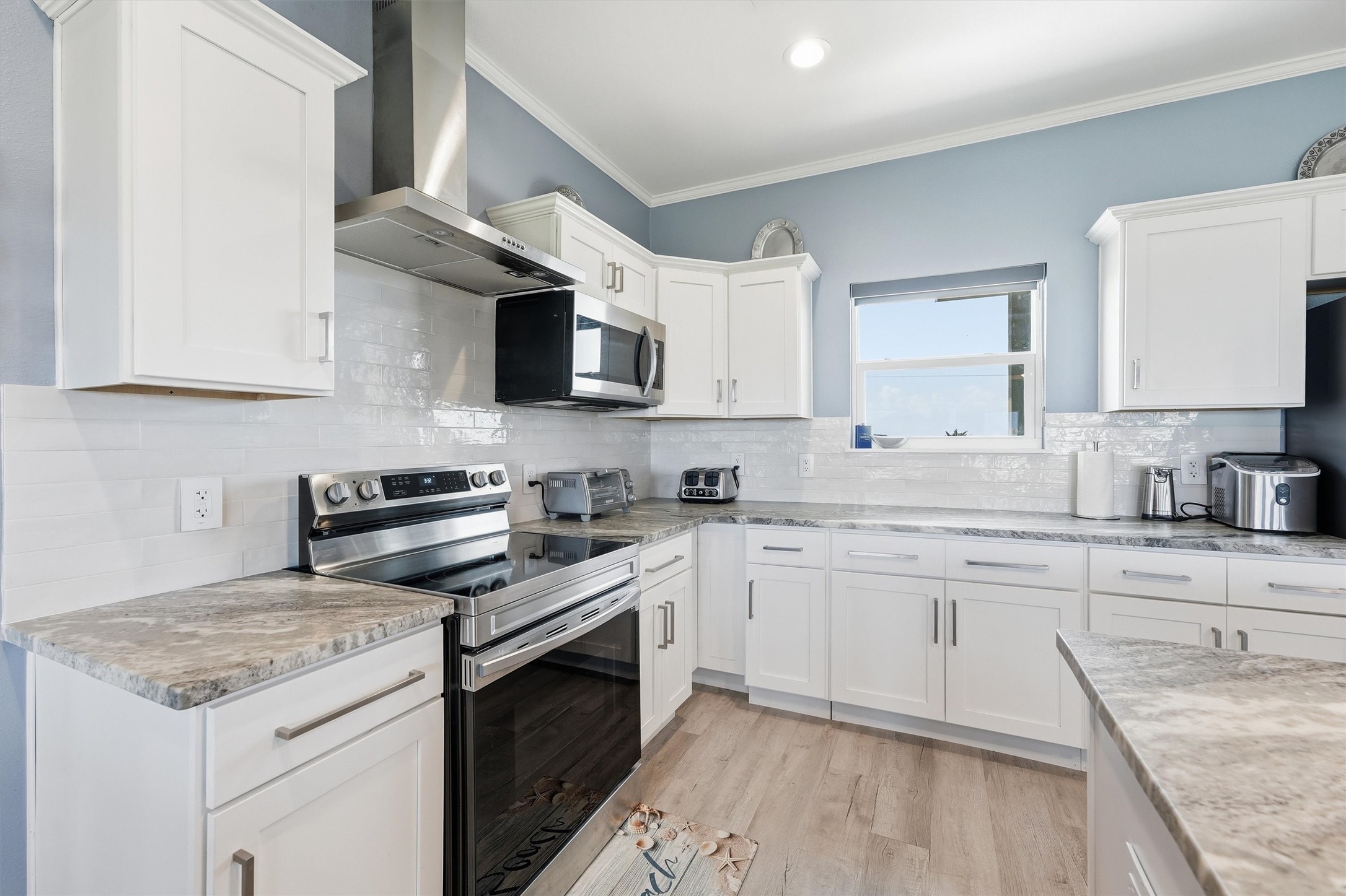 18307 Warrior Road Property Photo 11