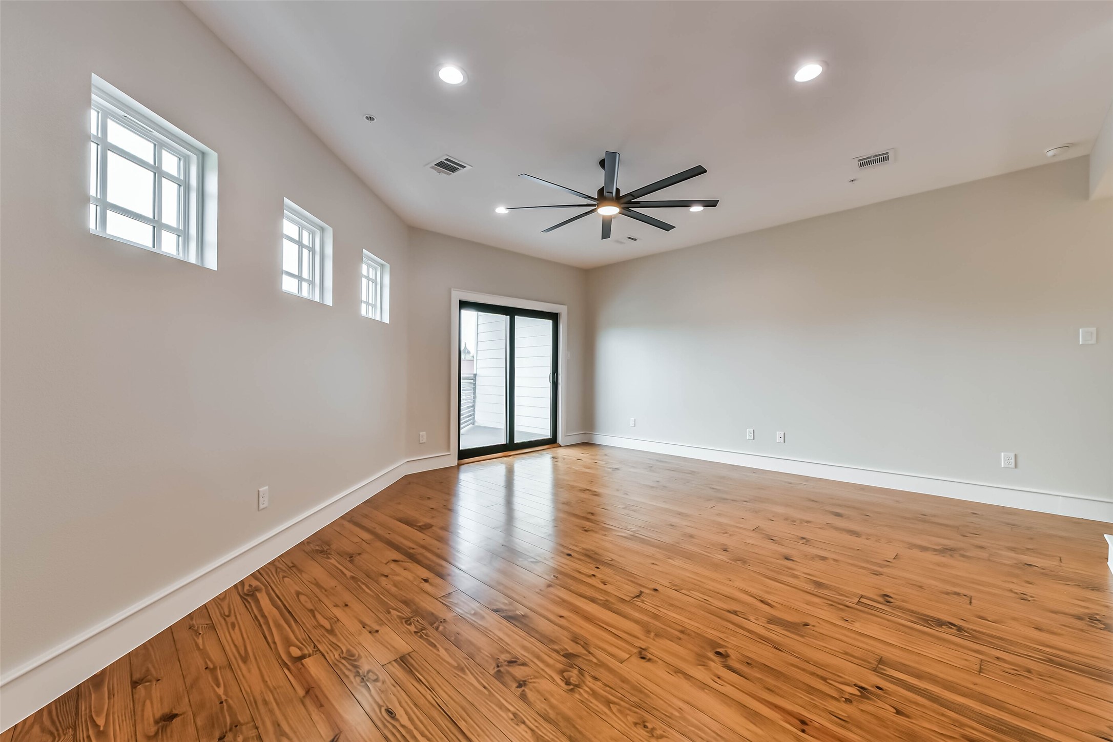 1716 23rd Street C Property Photo 9