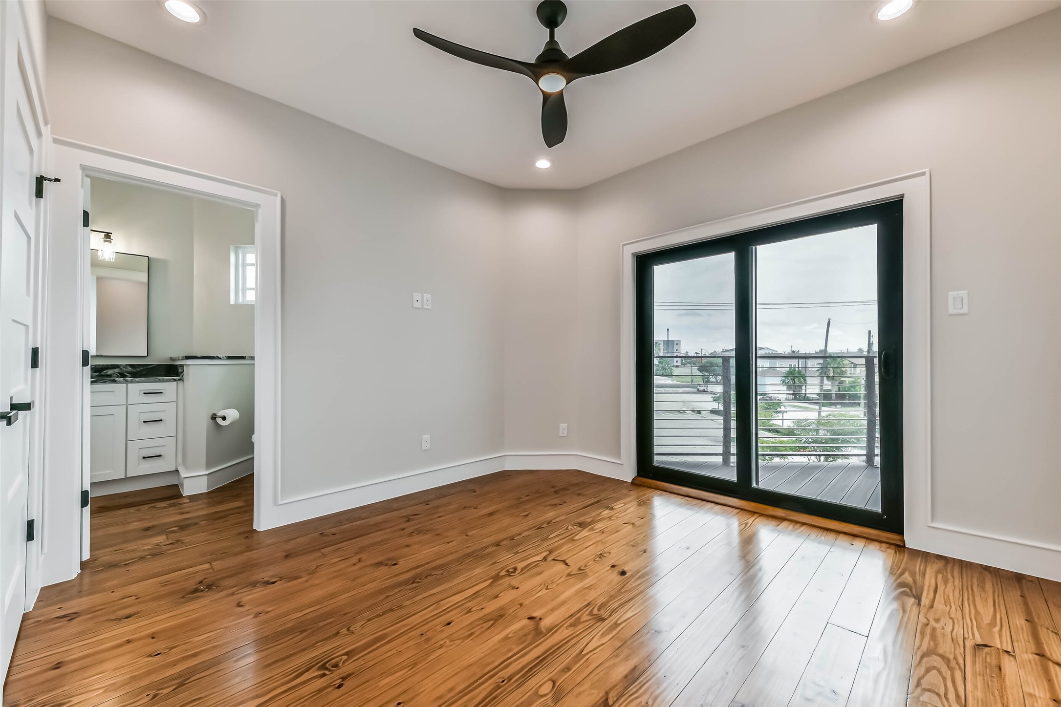 1716 23rd Street C Property Photo 17