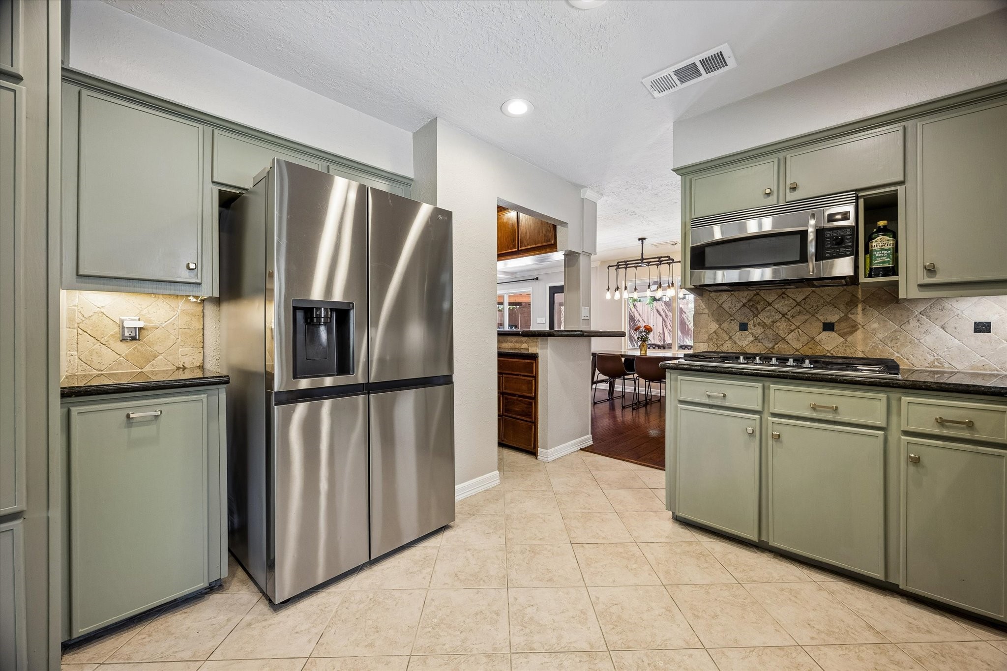 8106 Twining Oaks Lane Property Photo 19