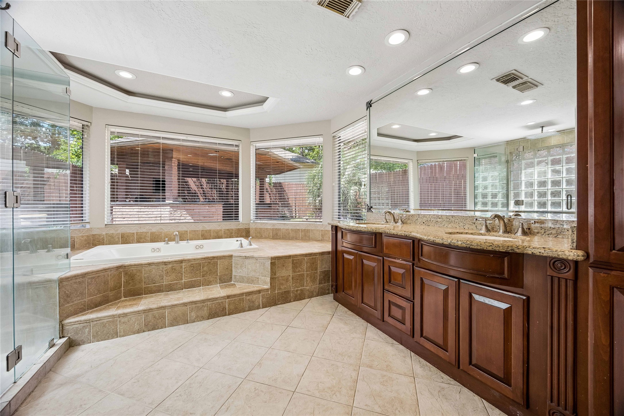 8106 Twining Oaks Lane Property Photo 25