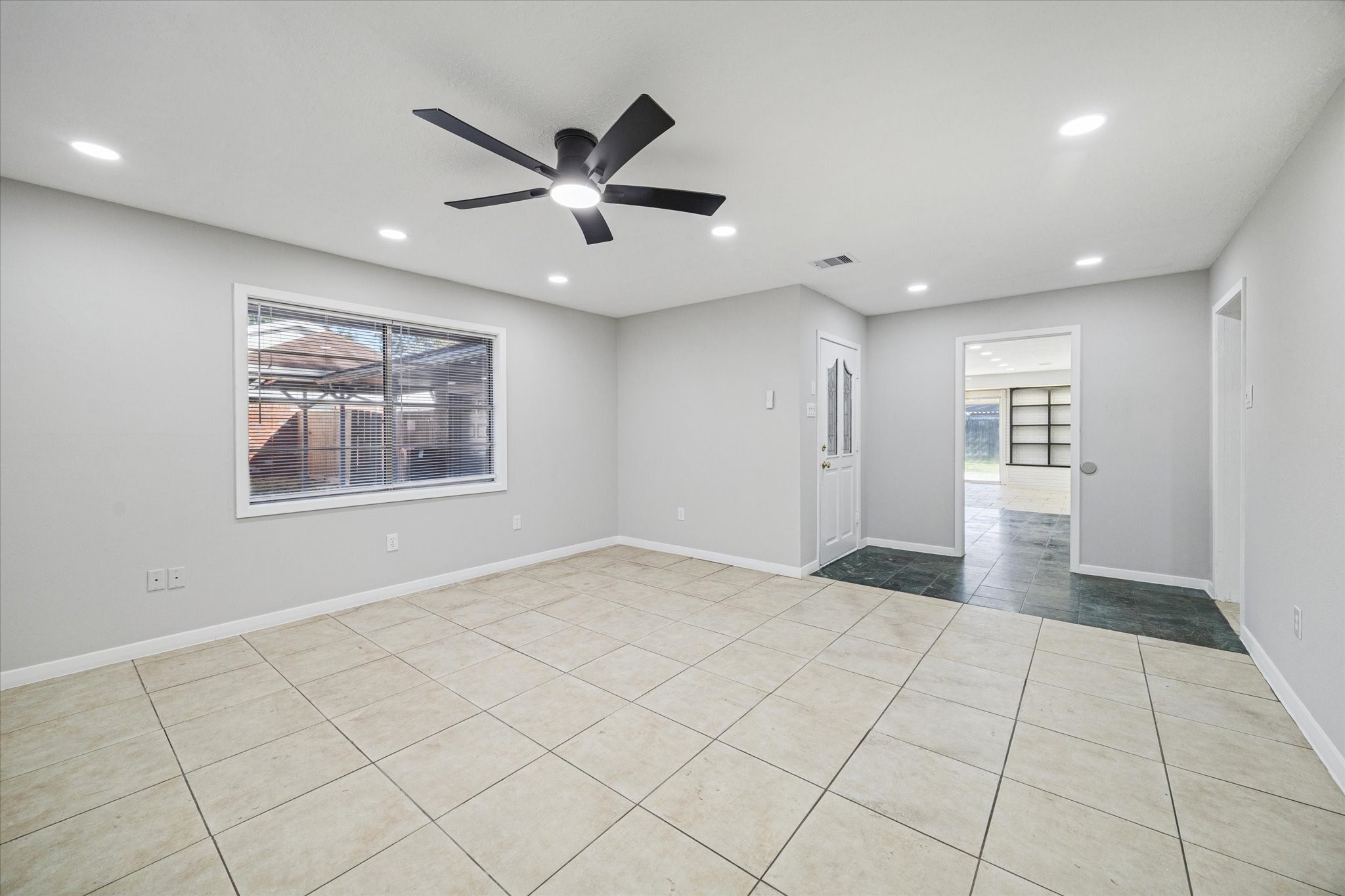 1703 Raintree Street Property Photo 4