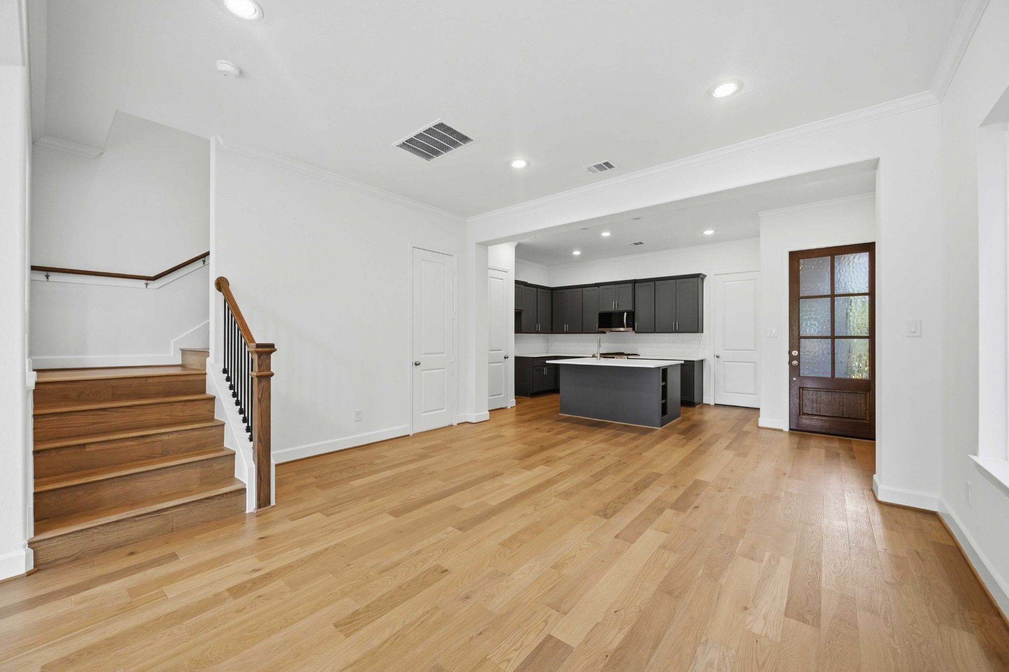 5527 Katy Freeway Property Photo 7