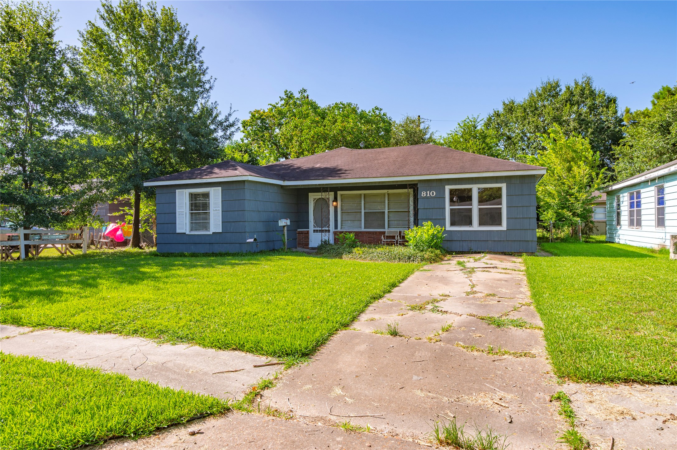 810 Armor Avenue Property Photo 1
